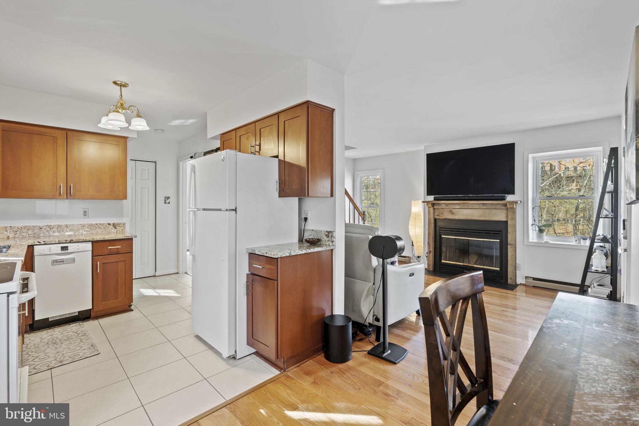 COURTS OF PINEHURST - Residential