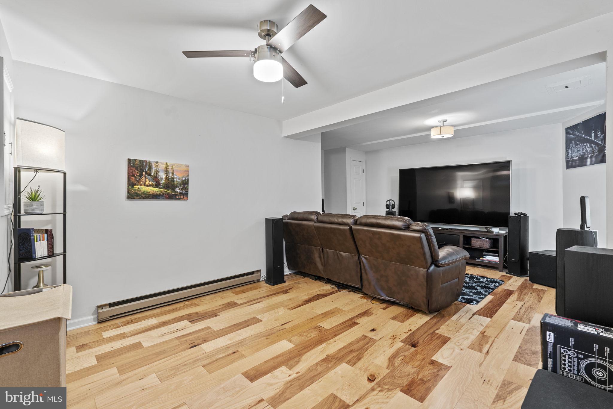 COURTS OF PINEHURST - Residential