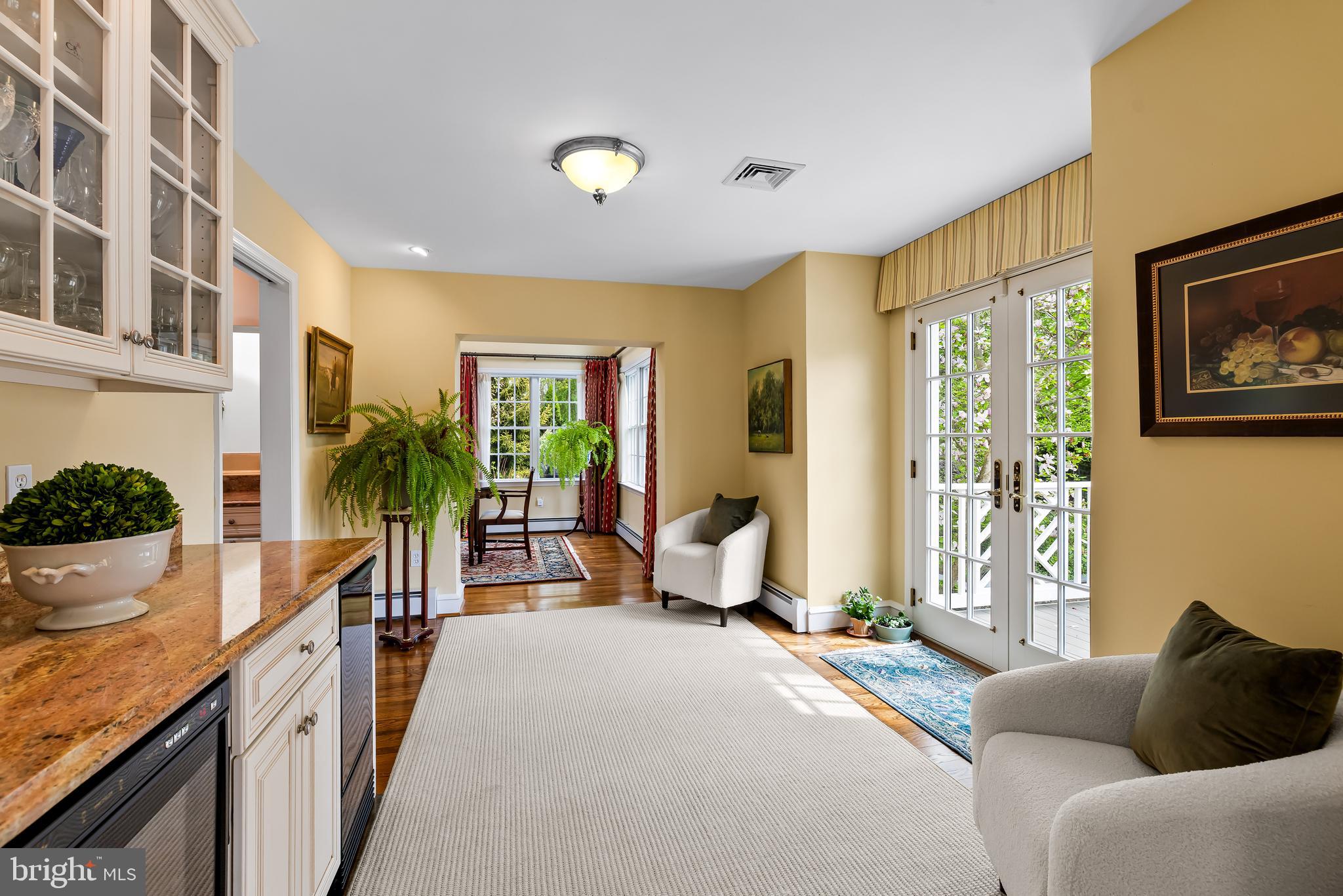 FOUR WINDS/RUXTON - Residential