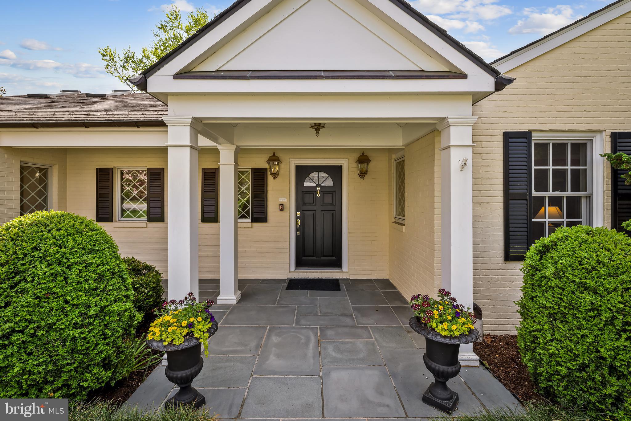 FOUR WINDS/RUXTON - Residential