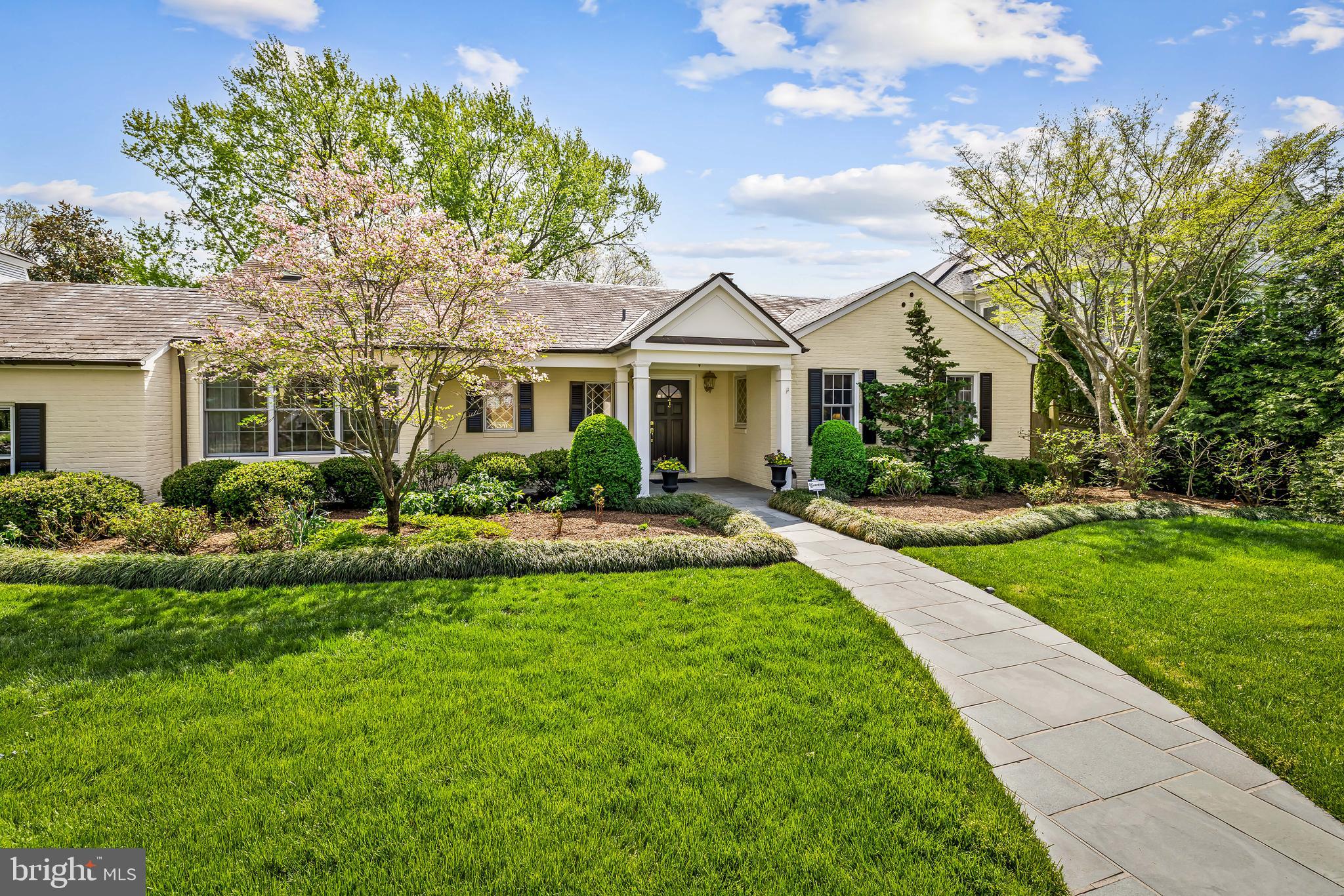 FOUR WINDS/RUXTON - Residential