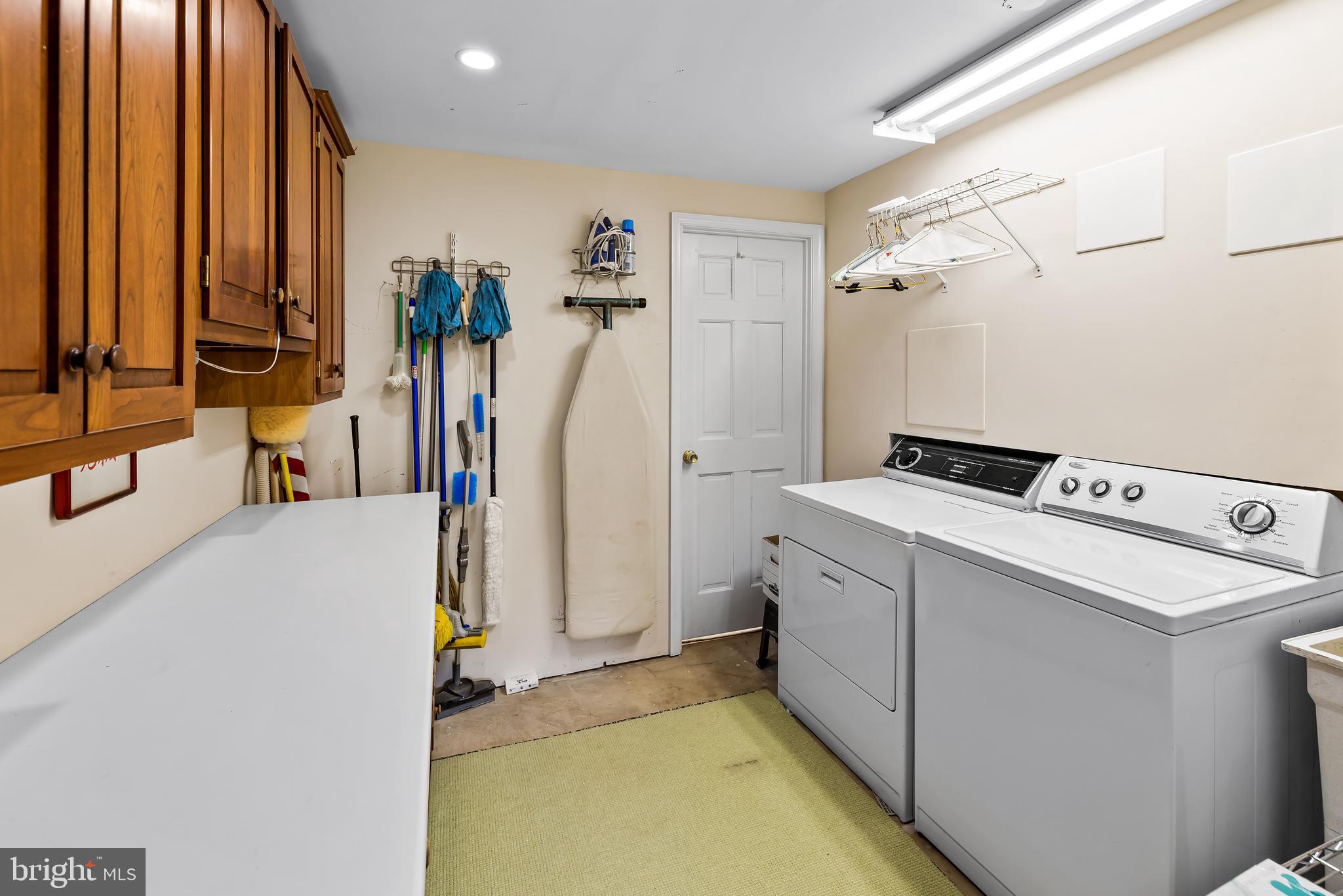 FOUR WINDS/RUXTON - Residential