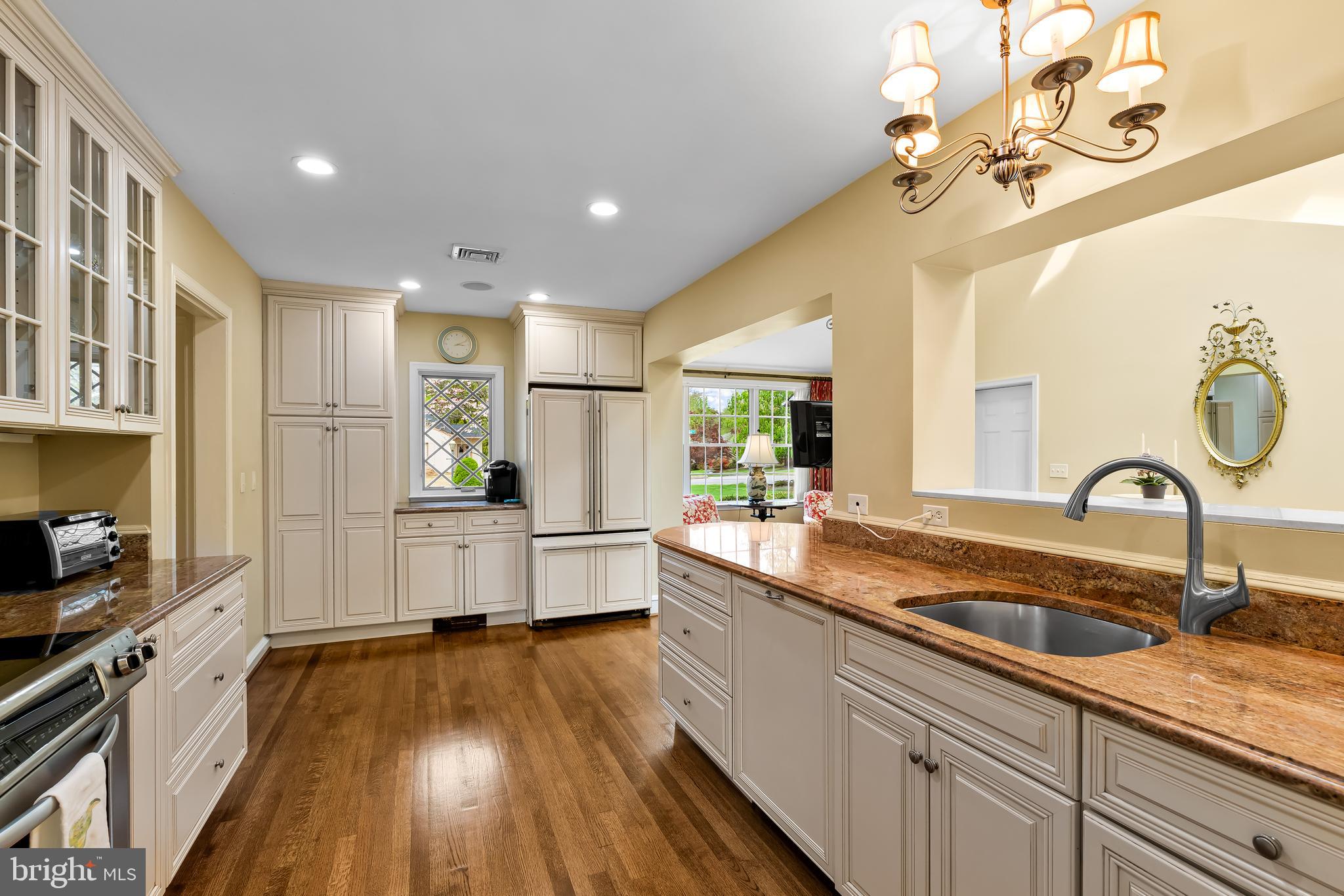 FOUR WINDS/RUXTON - Residential