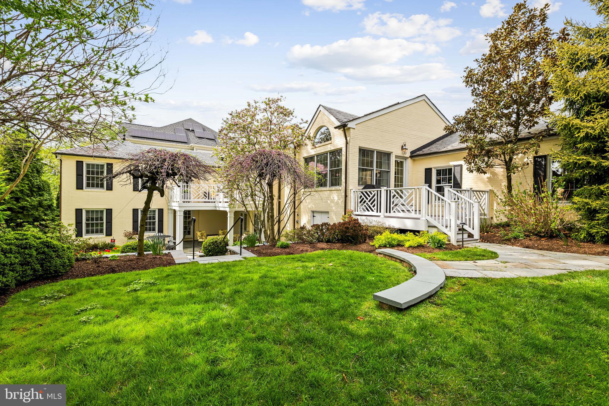 FOUR WINDS/RUXTON - Residential