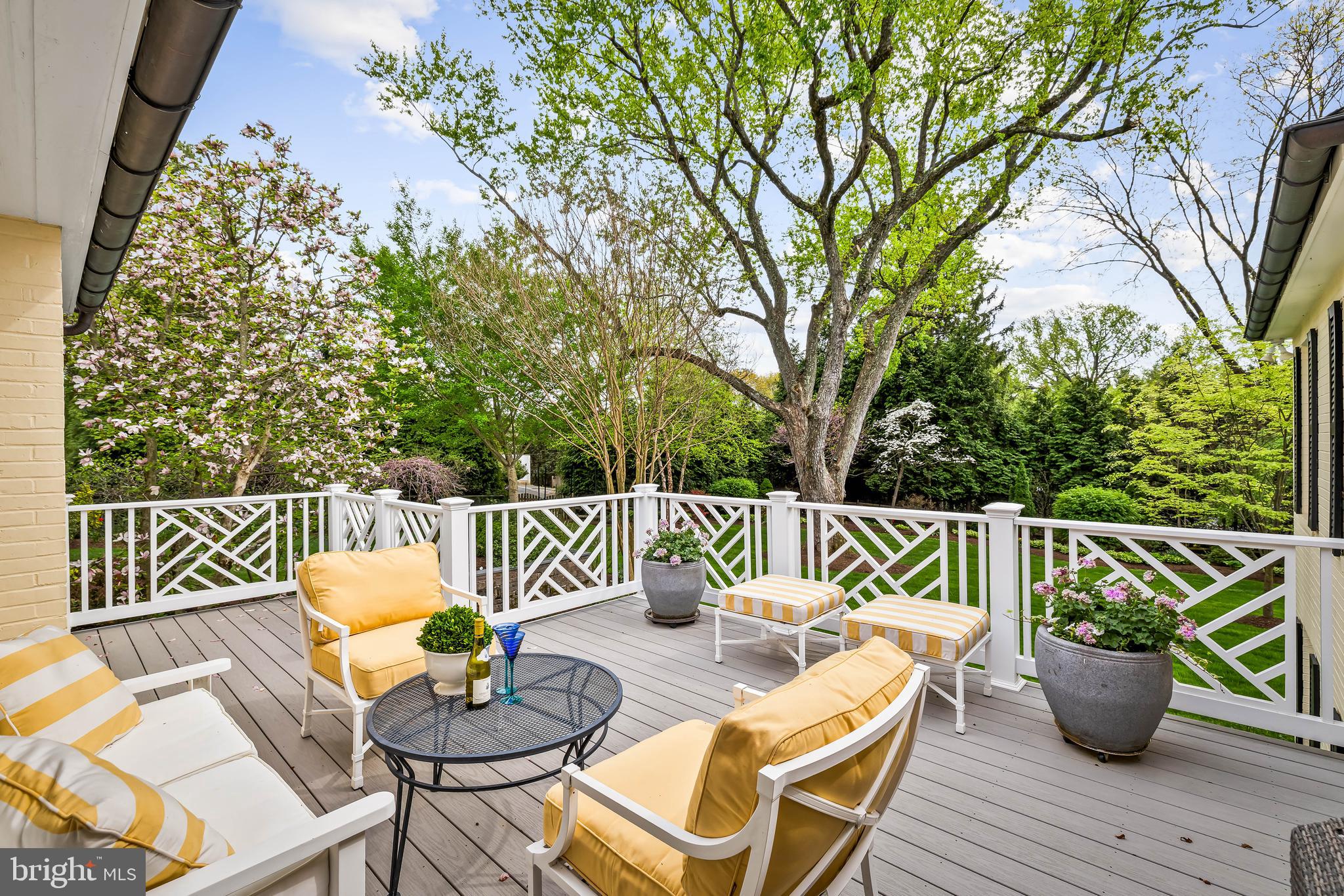 FOUR WINDS/RUXTON - Residential