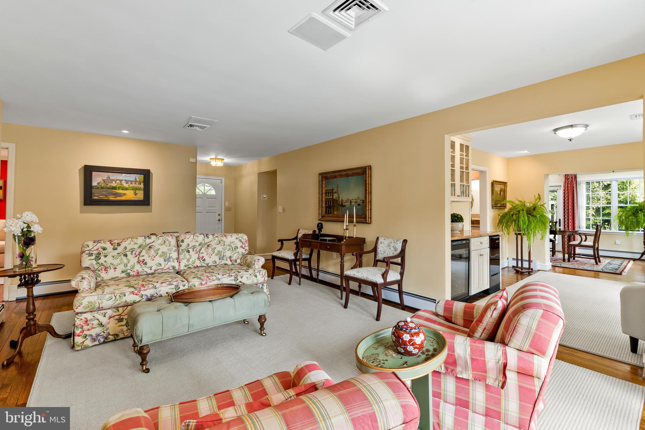 FOUR WINDS/RUXTON - Residential