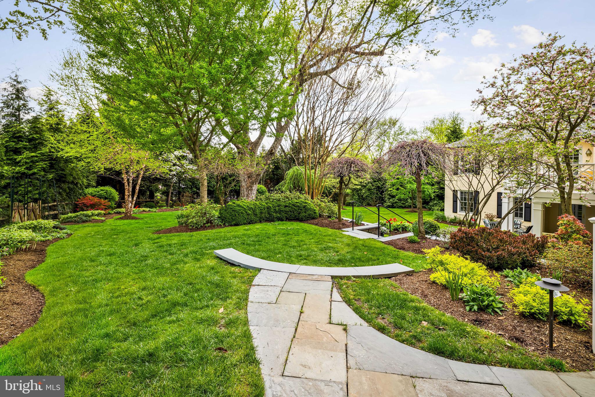 FOUR WINDS/RUXTON - Residential