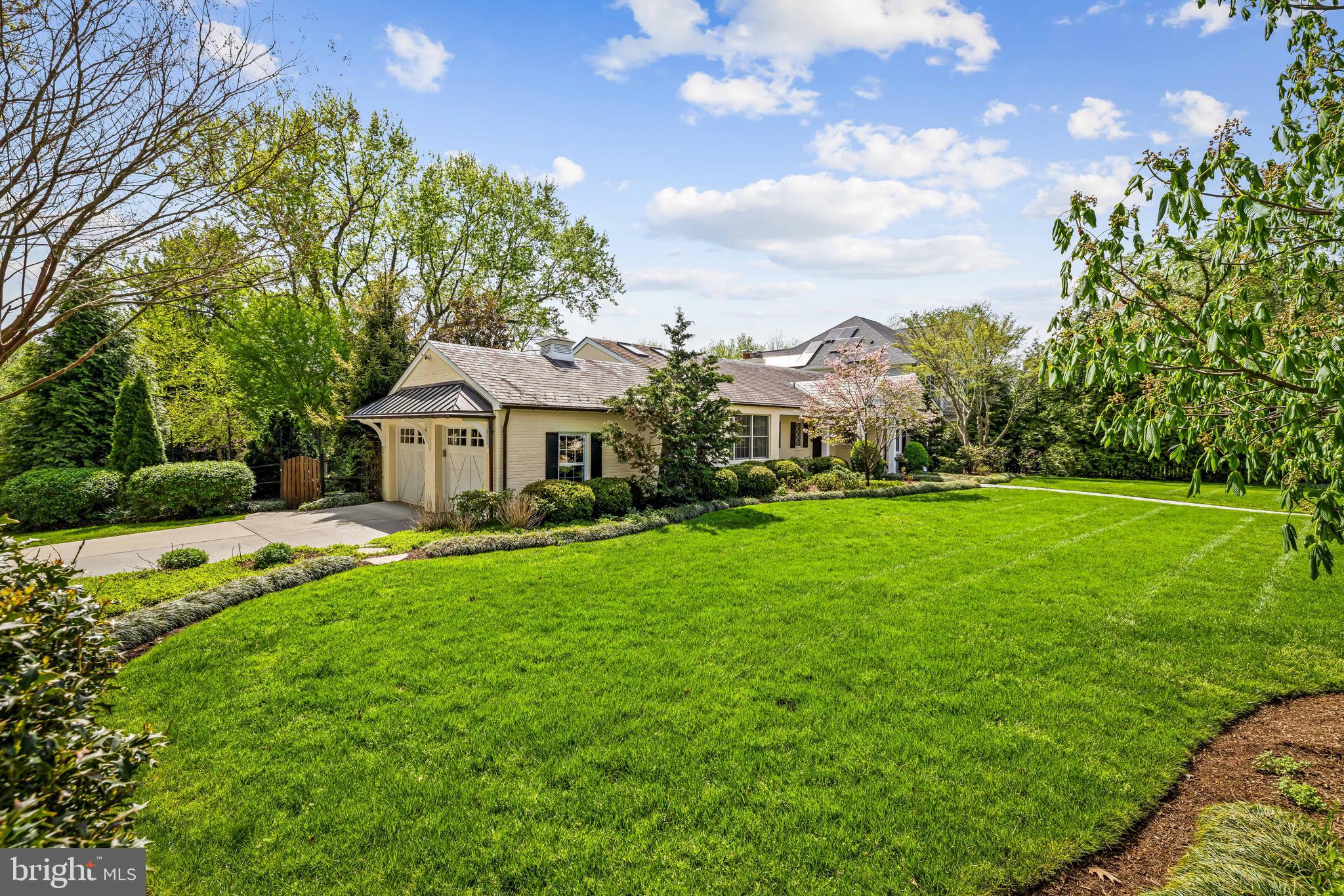 FOUR WINDS/RUXTON - Residential