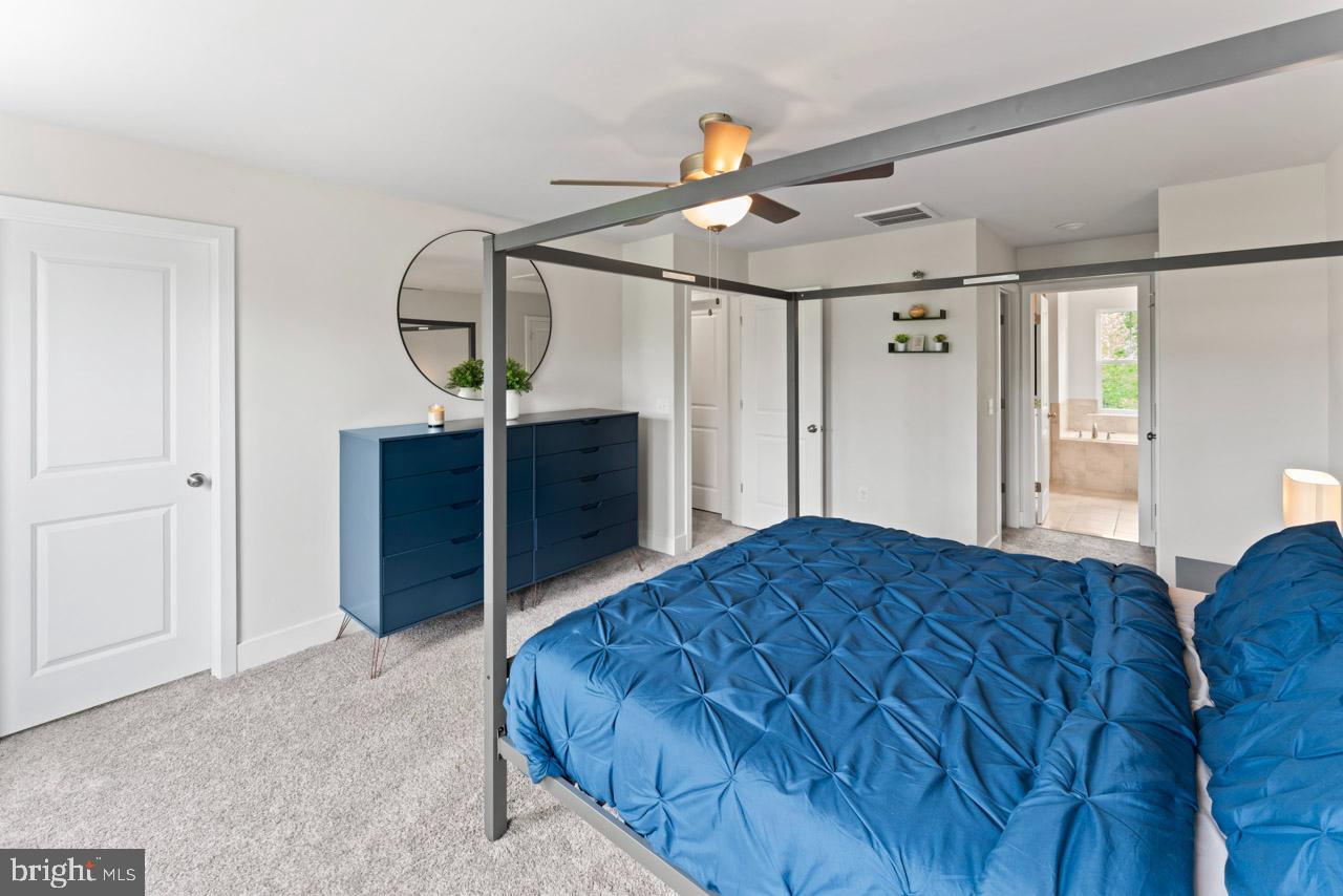 ESTATES OF BUCKINGHAM - Residential