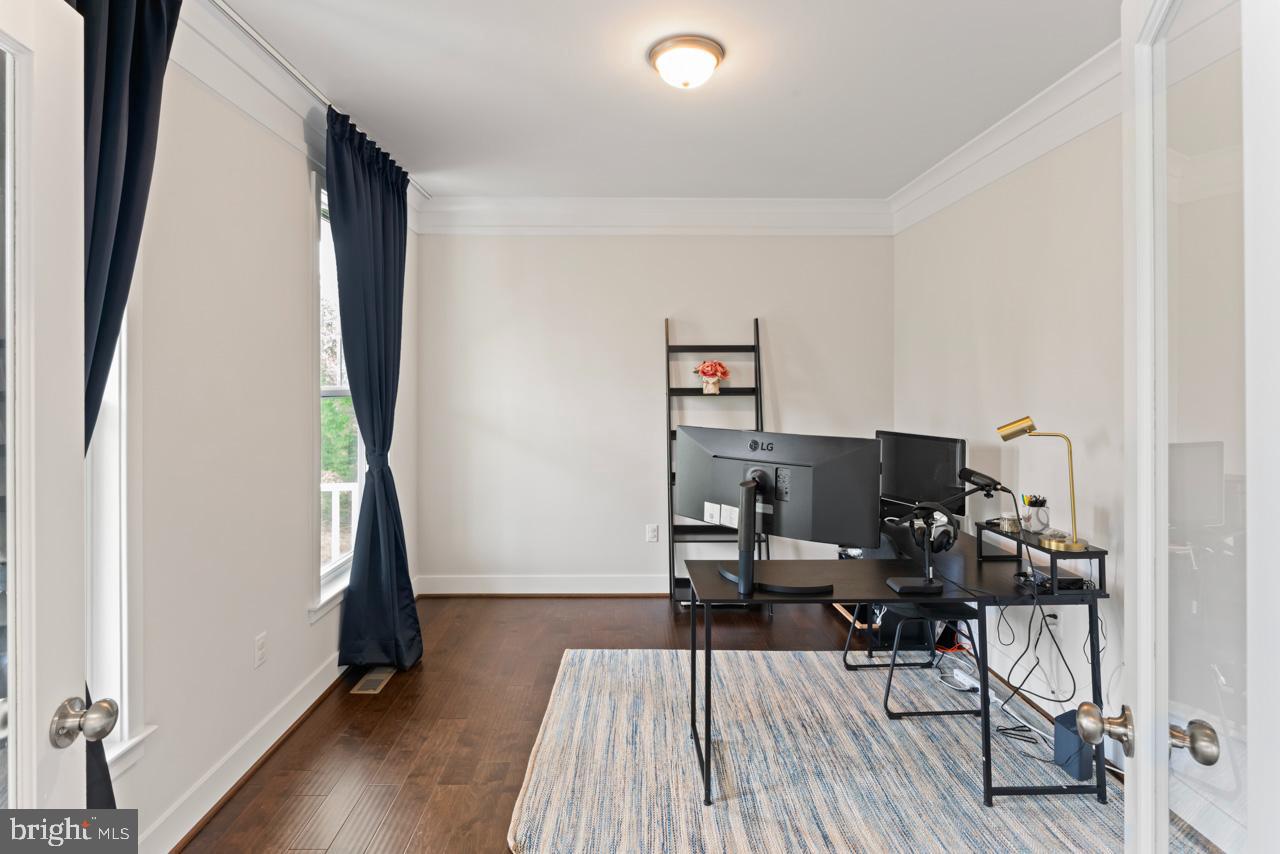 9101 ROYAL COURT