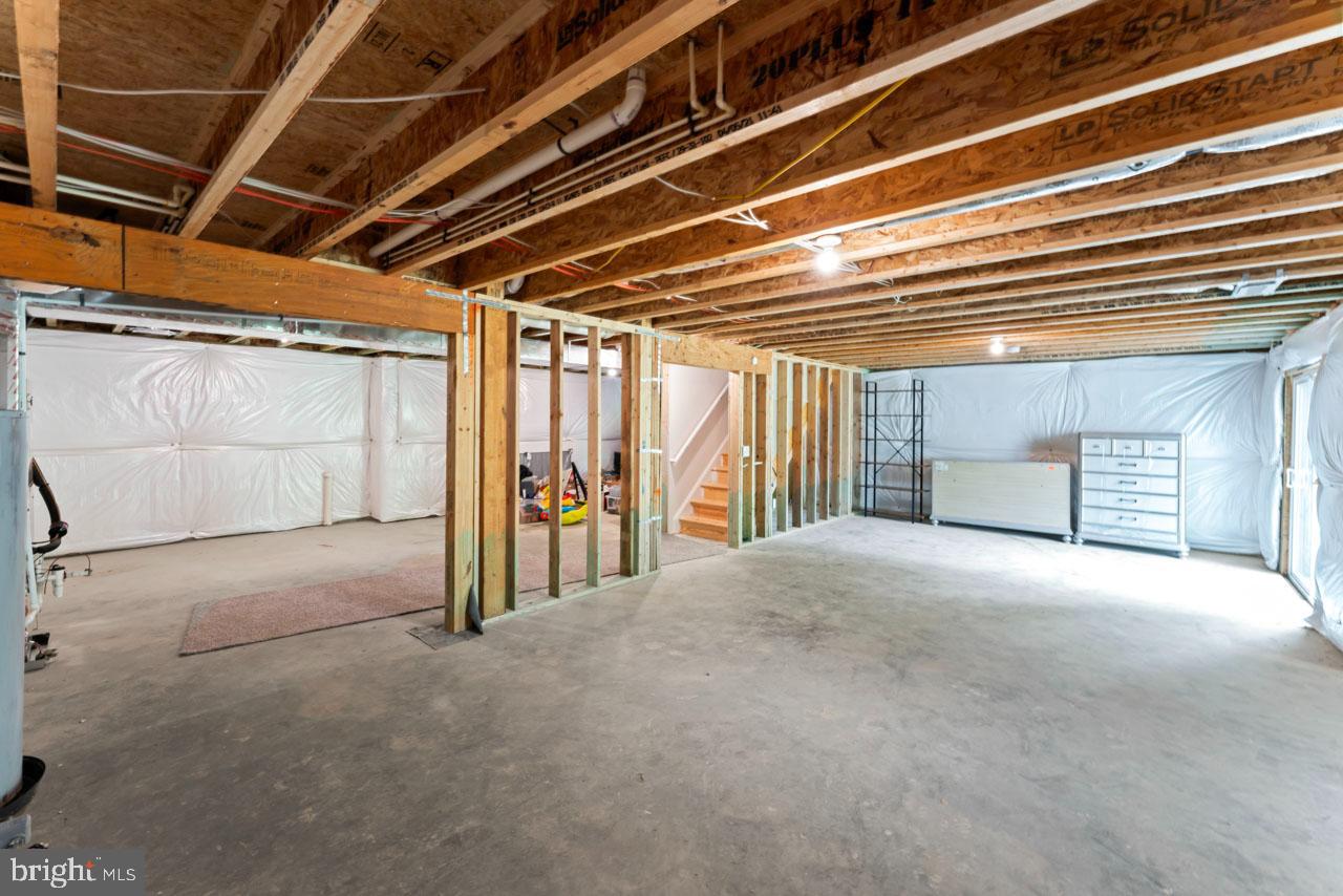 ESTATES OF BUCKINGHAM - Residential