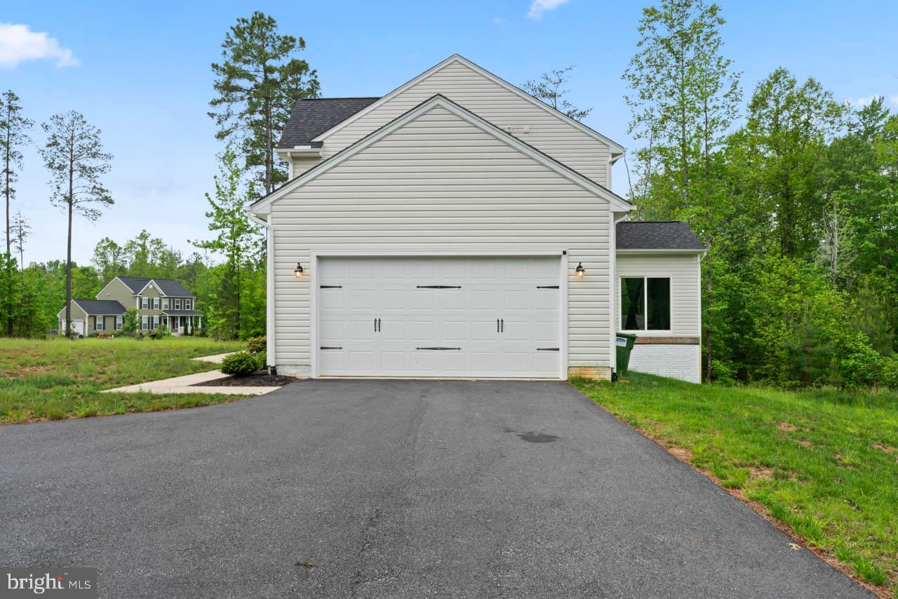 ESTATES OF BUCKINGHAM - Residential