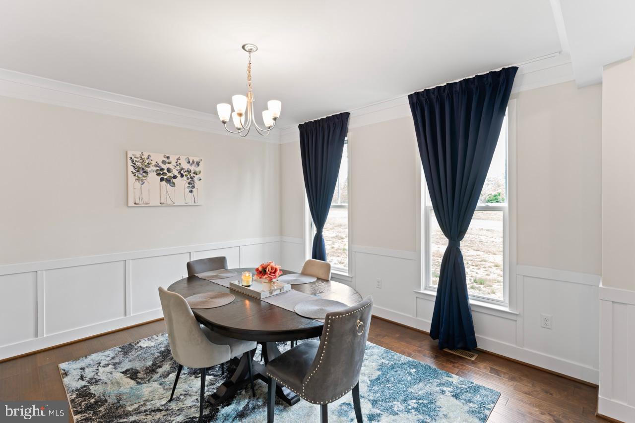 ESTATES OF BUCKINGHAM - Residential