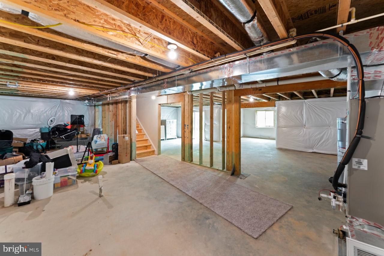 ESTATES OF BUCKINGHAM - Residential