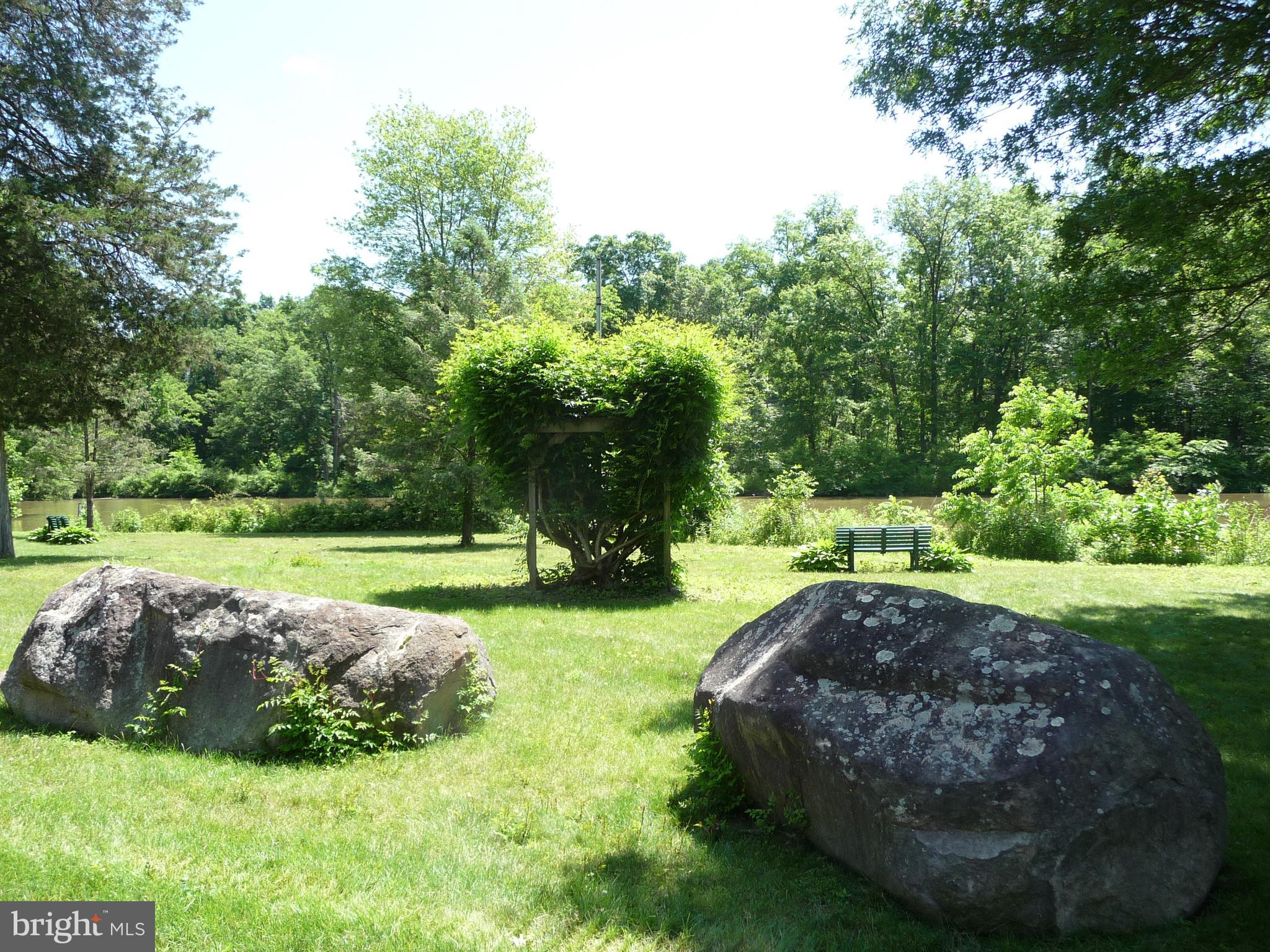 LAKE VIEW ESTATES - Residential