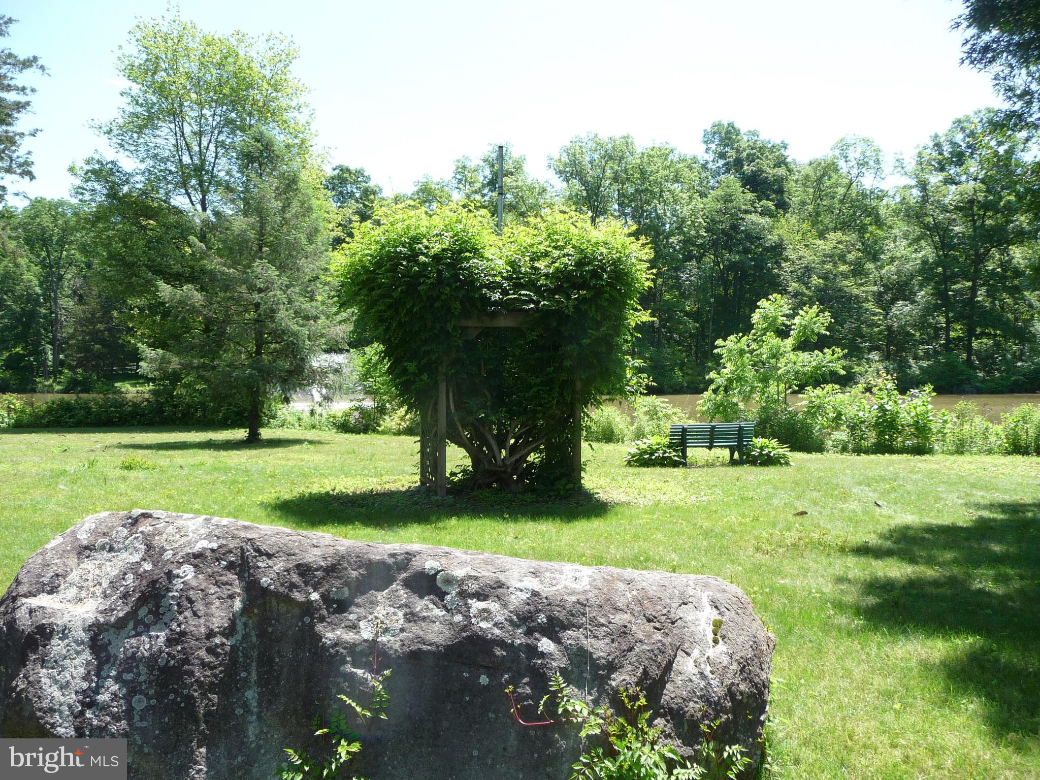 LAKE VIEW ESTATES - Residential