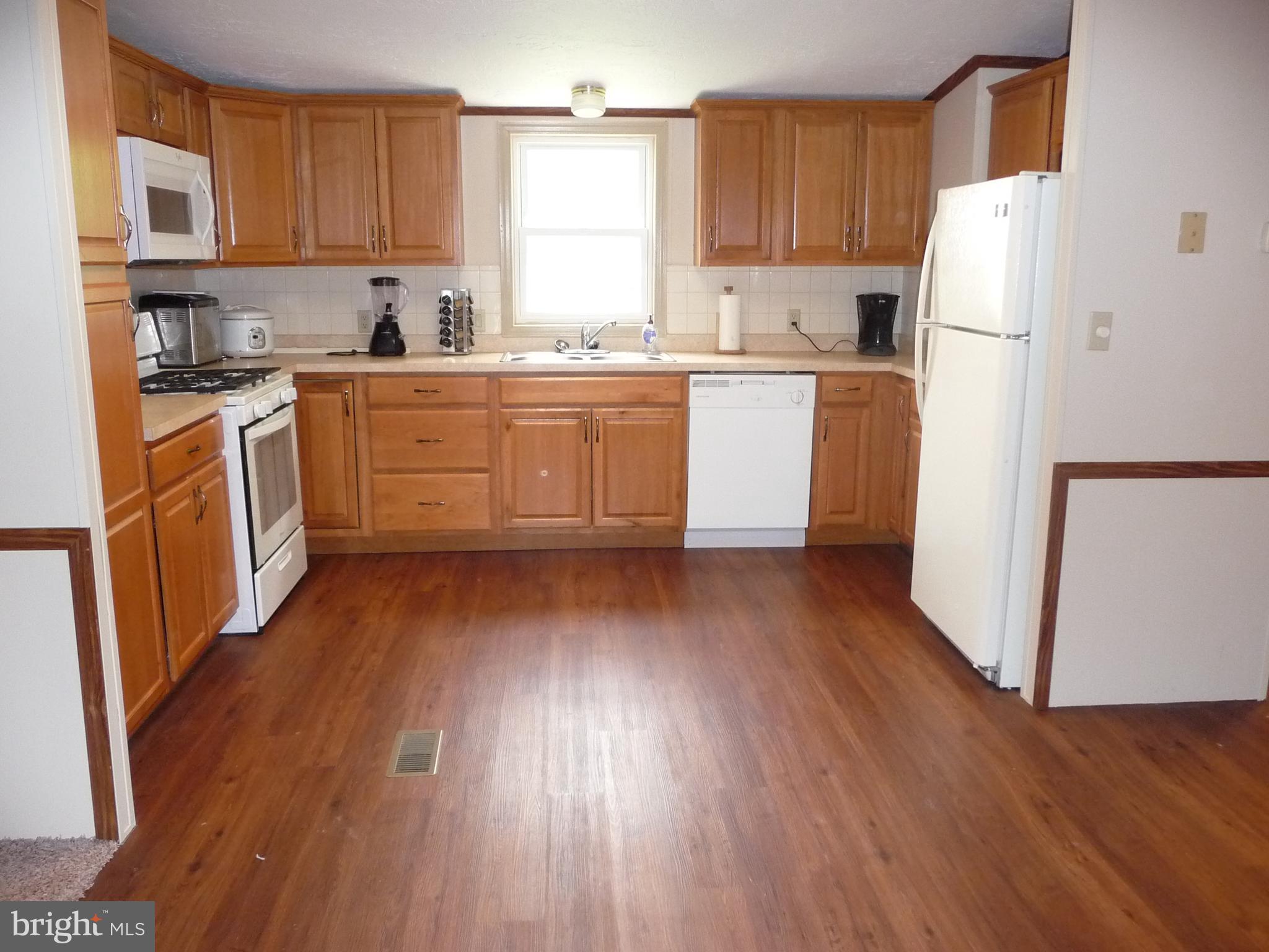 LAKE VIEW ESTATES - Residential