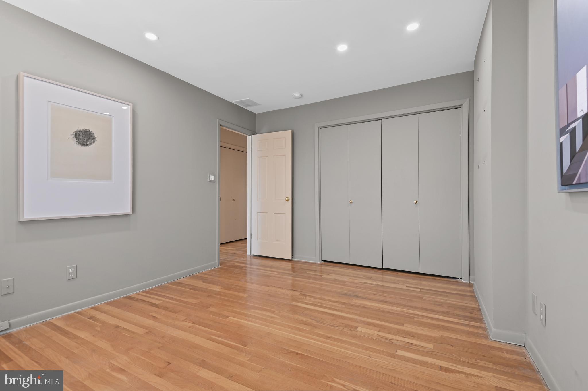 CROSS KEYS - Residential