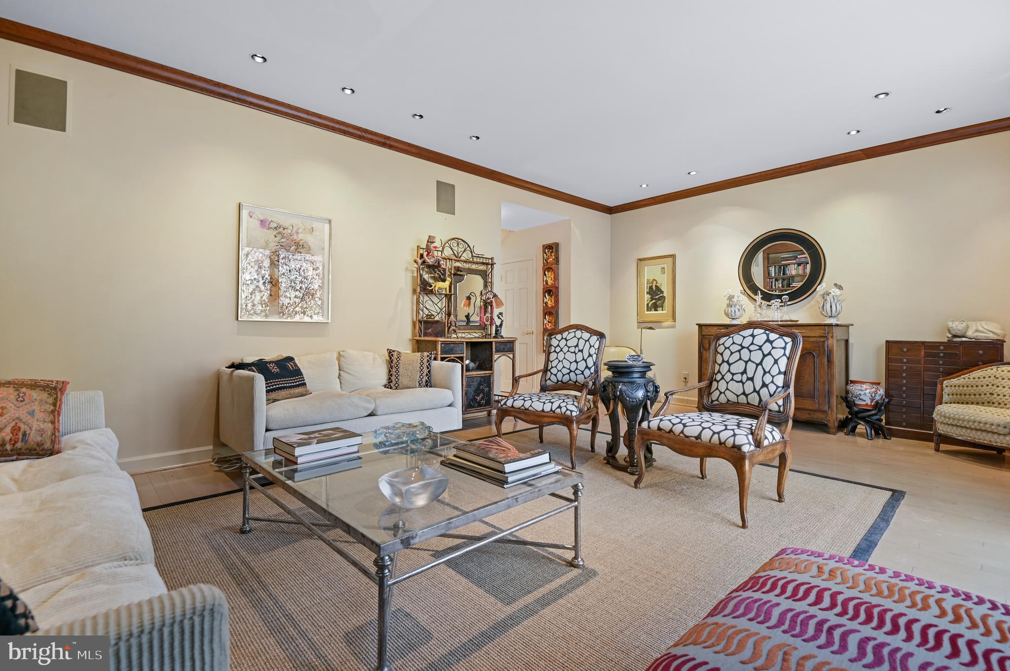 CROSS KEYS - Residential