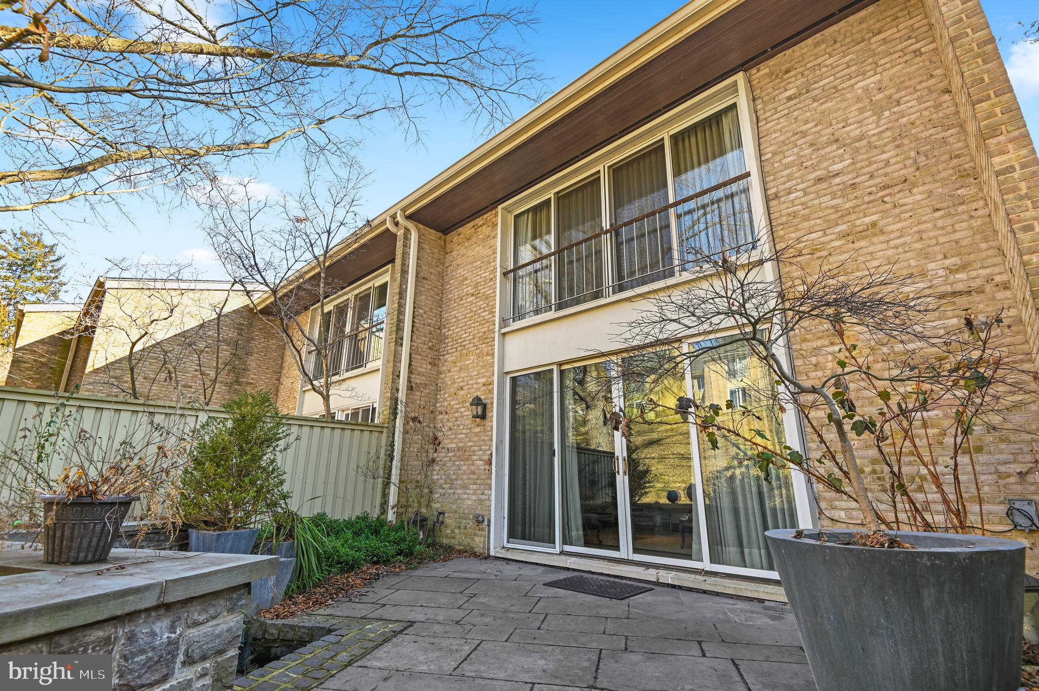 CROSS KEYS - Residential