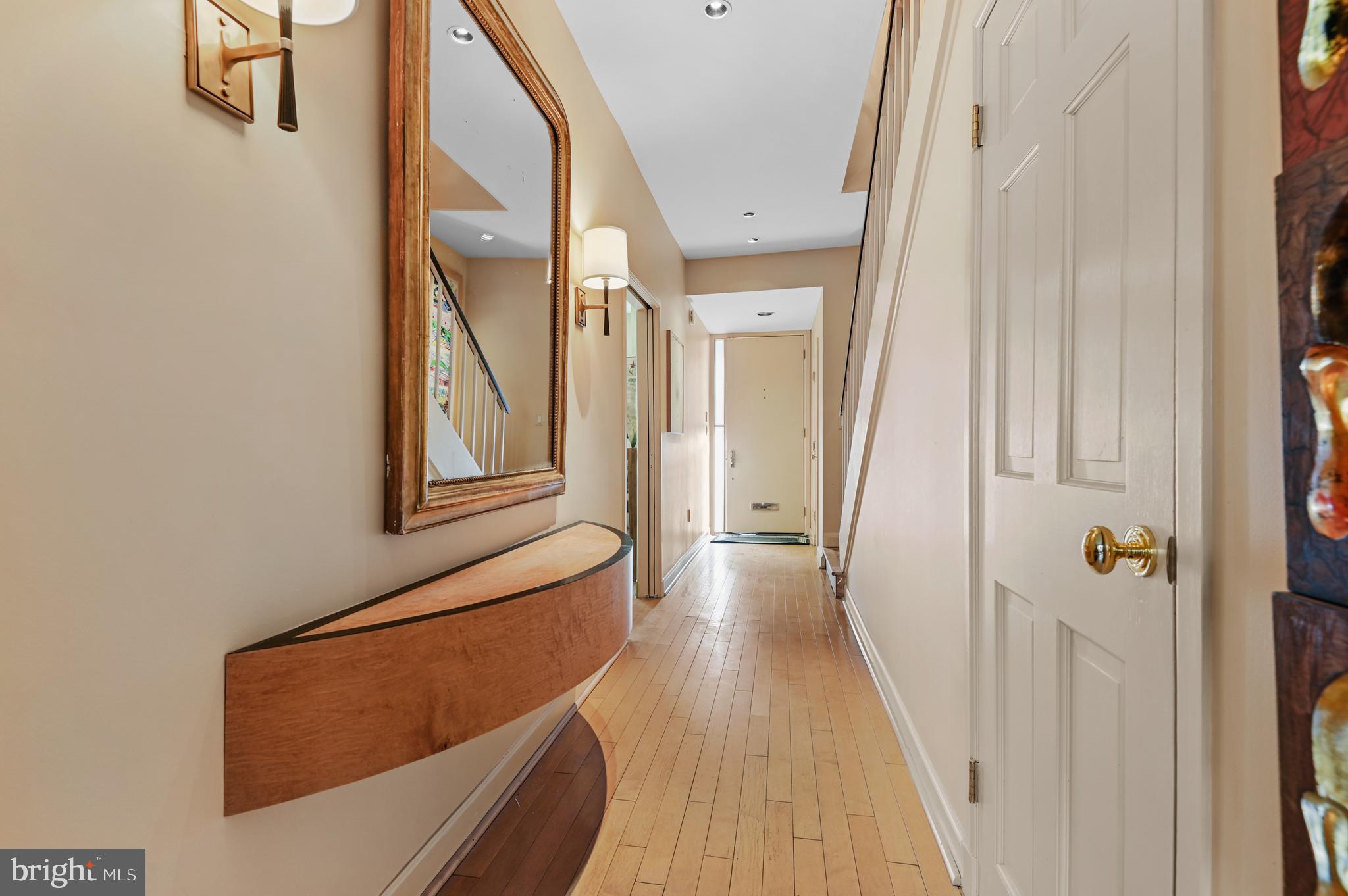 CROSS KEYS - Residential