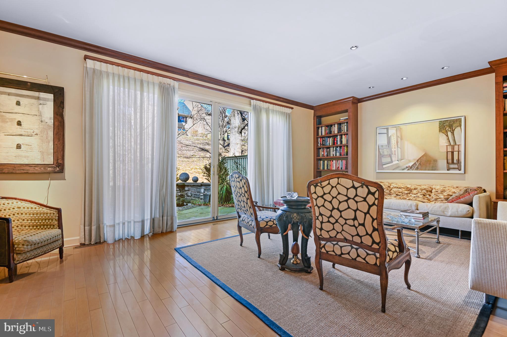 CROSS KEYS - Residential