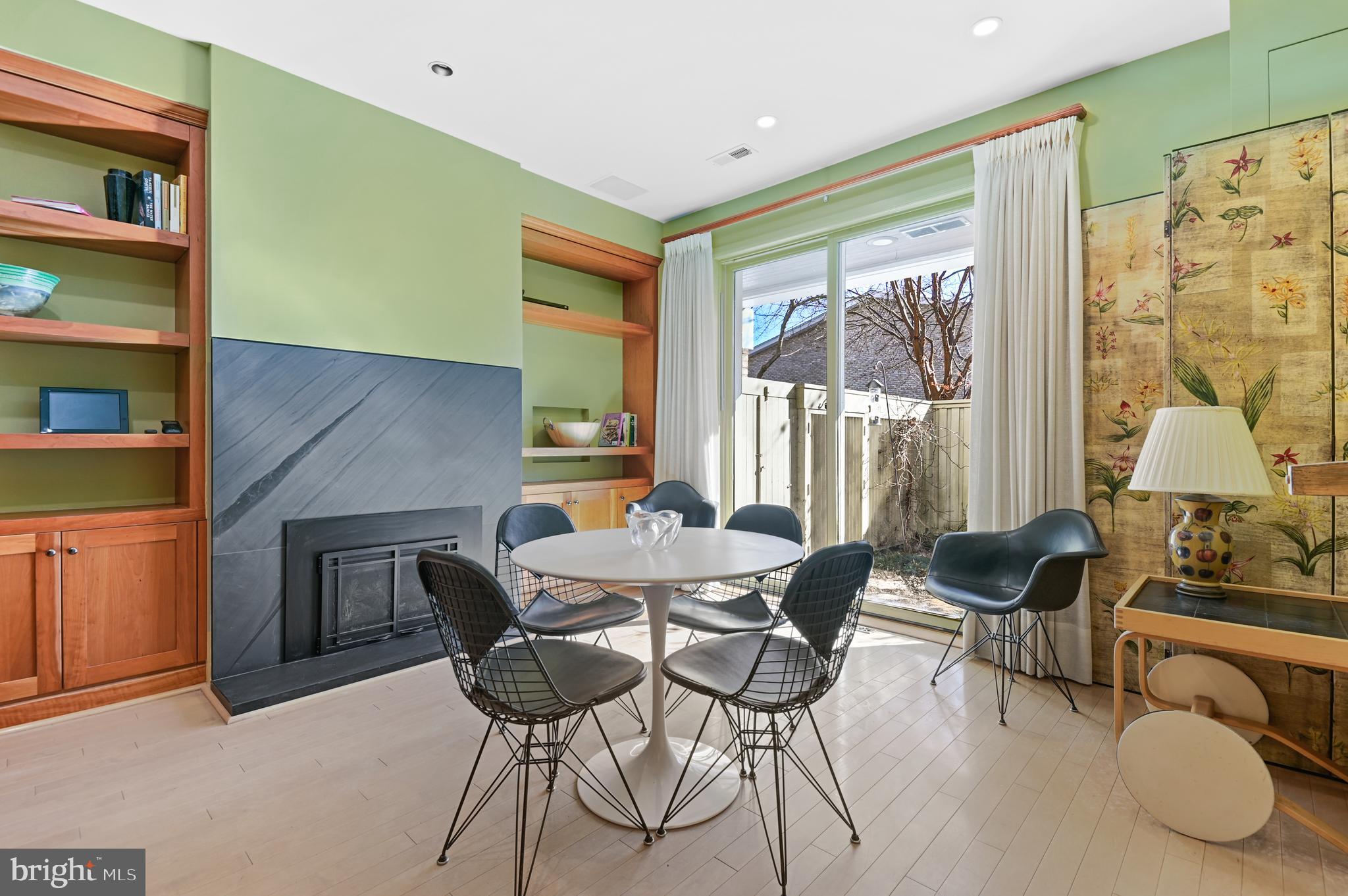 CROSS KEYS - Residential