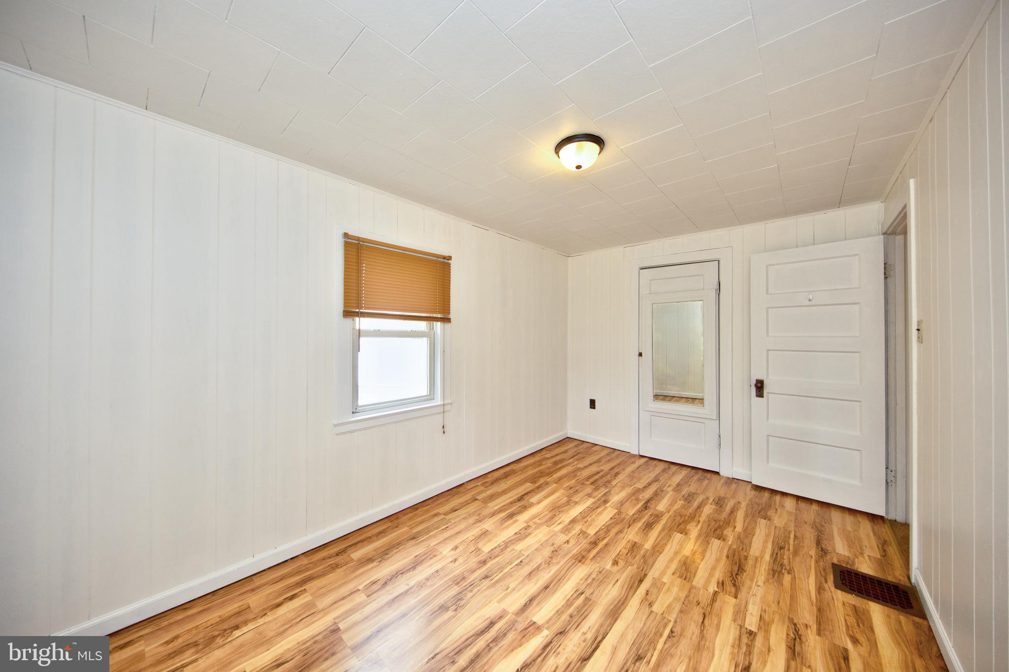 ABERDEEN HILLS - Residential Income