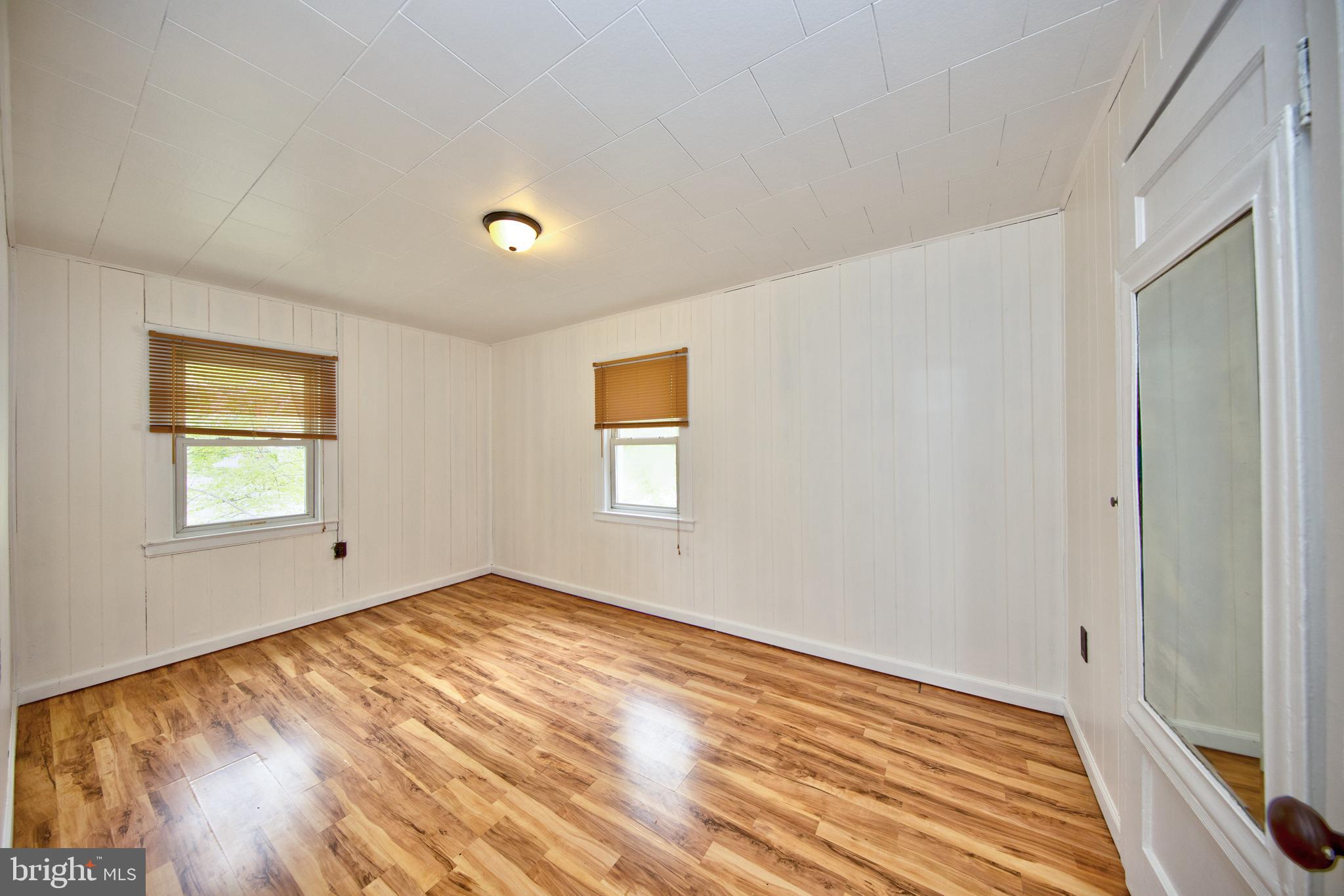 ABERDEEN HILLS - Residential Income