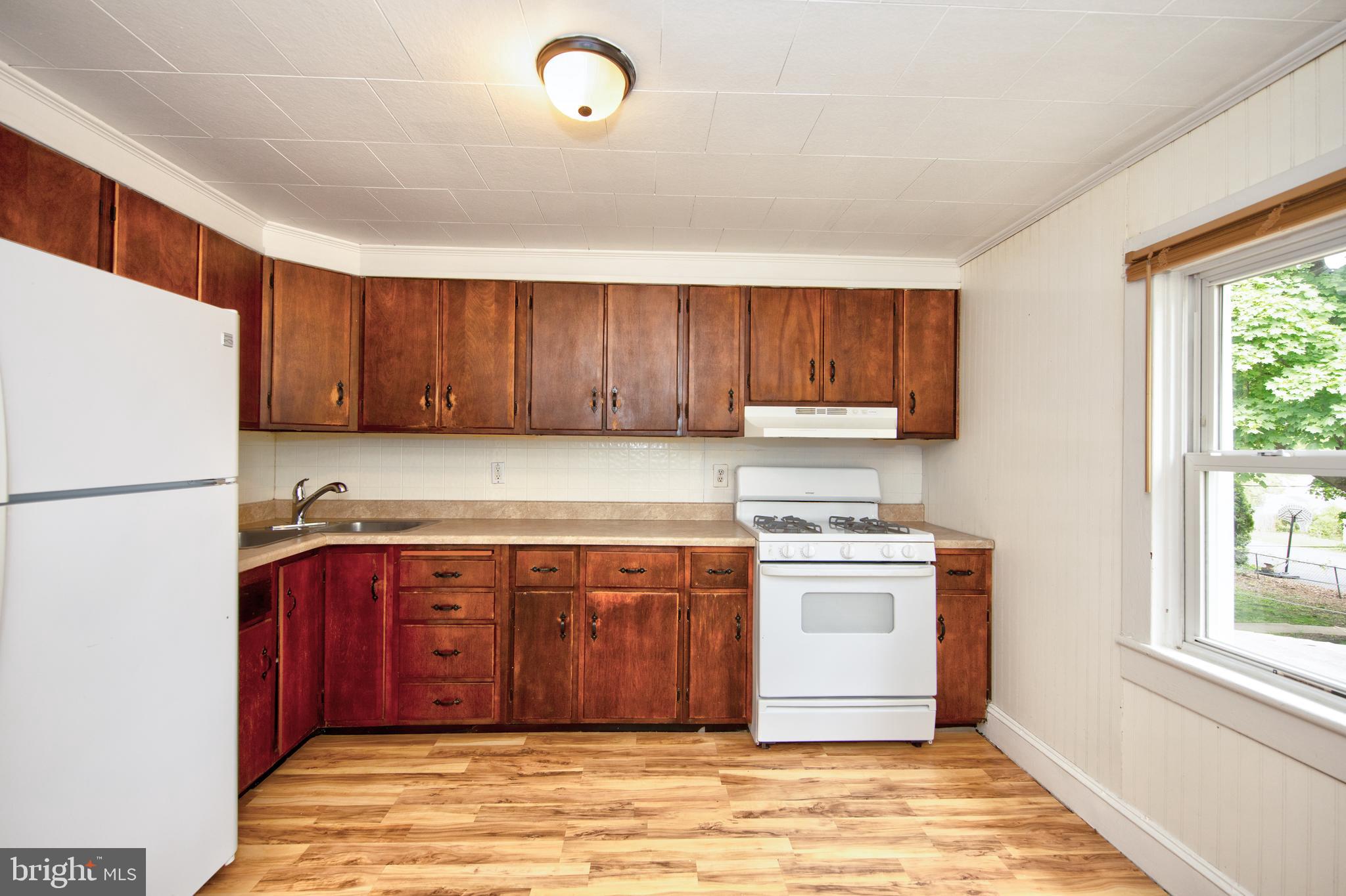 ABERDEEN HILLS - Residential Income