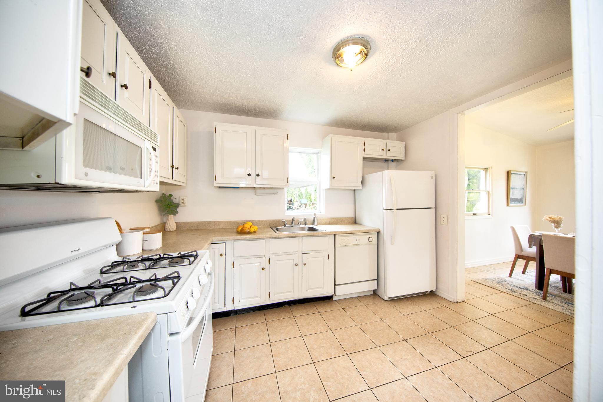 ABERDEEN HILLS - Residential Income