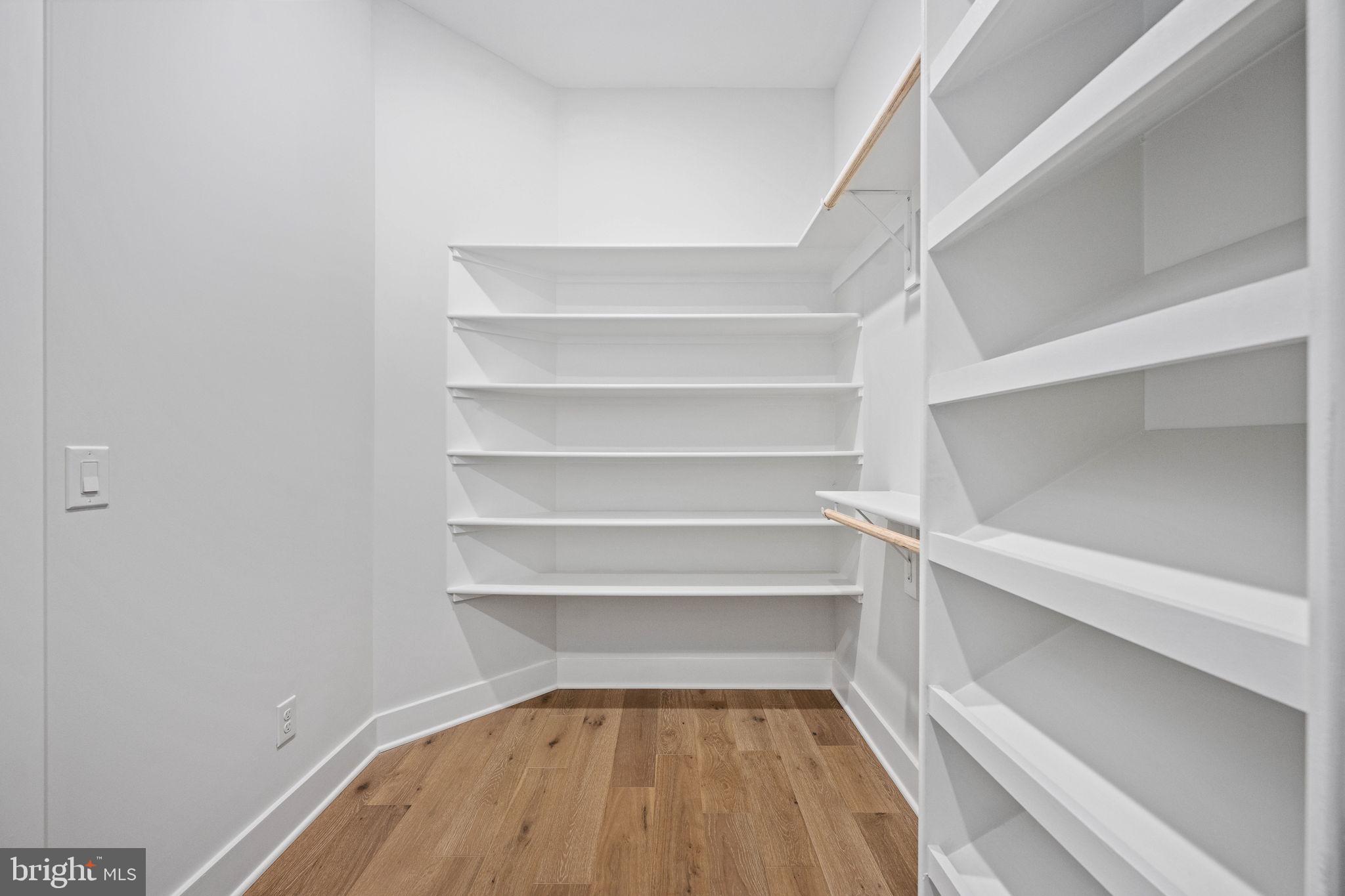 HUNTING RUN ESTATES - Residential