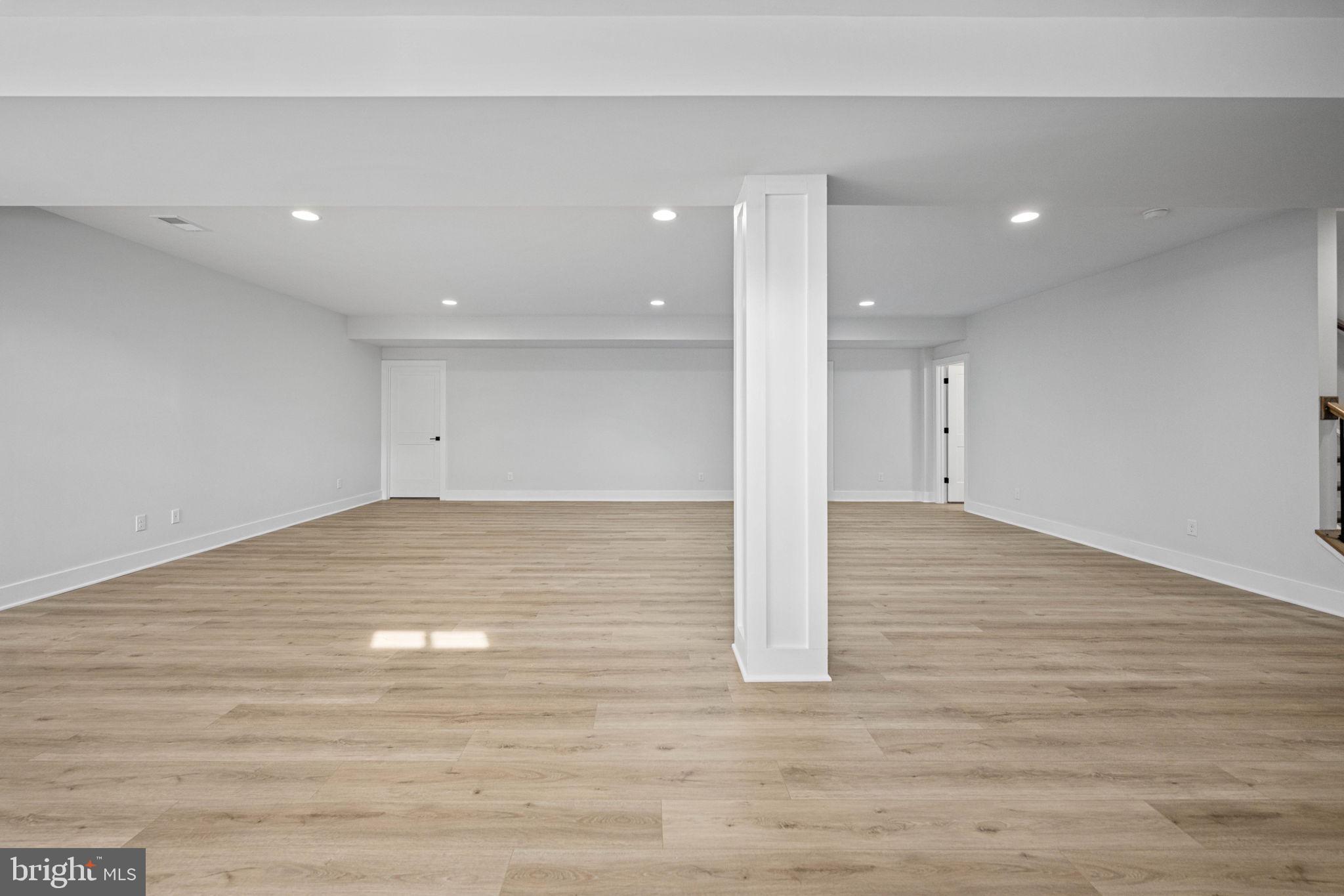 HUNTING RUN ESTATES - Residential