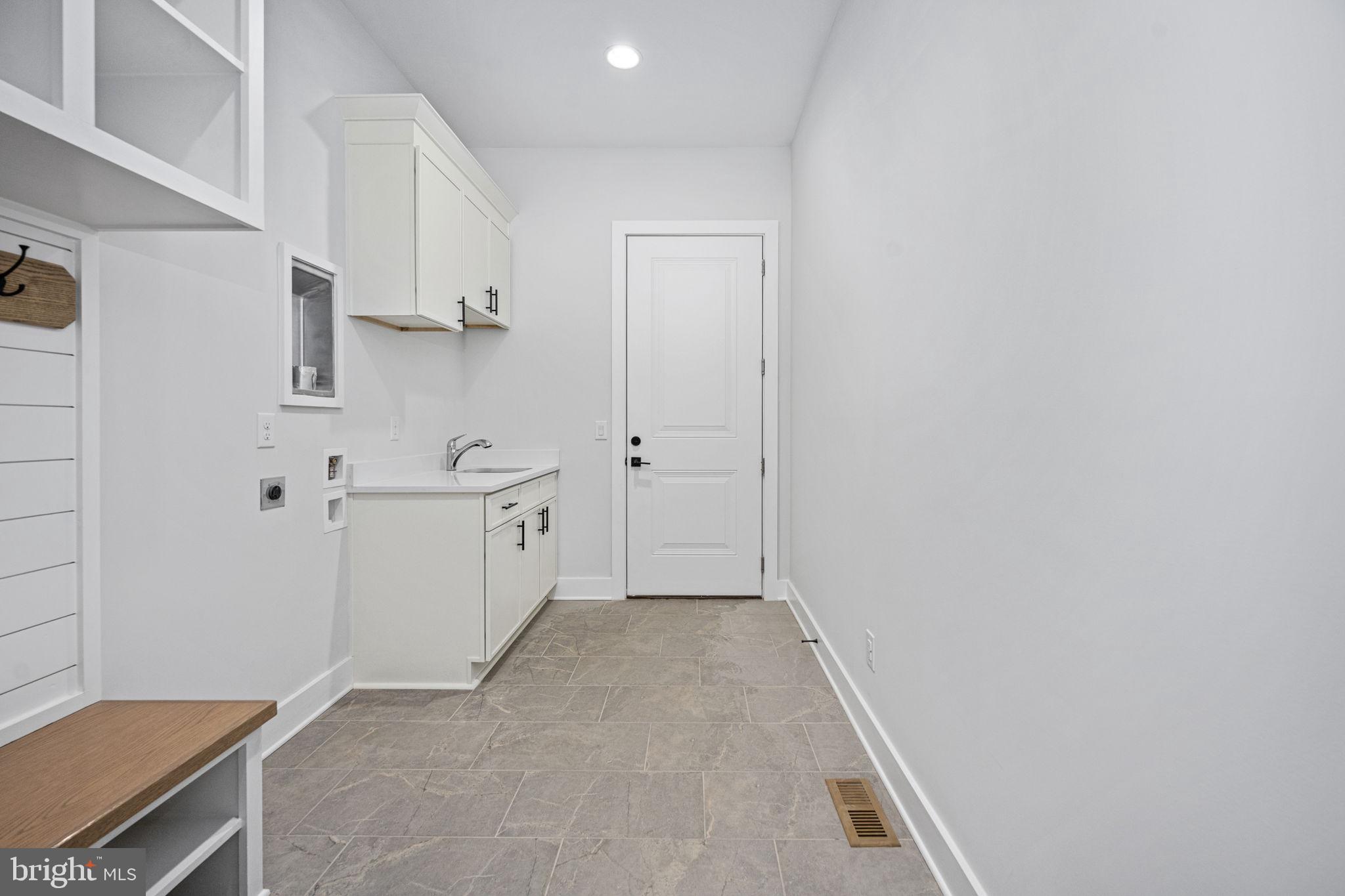 HUNTING RUN ESTATES - Residential