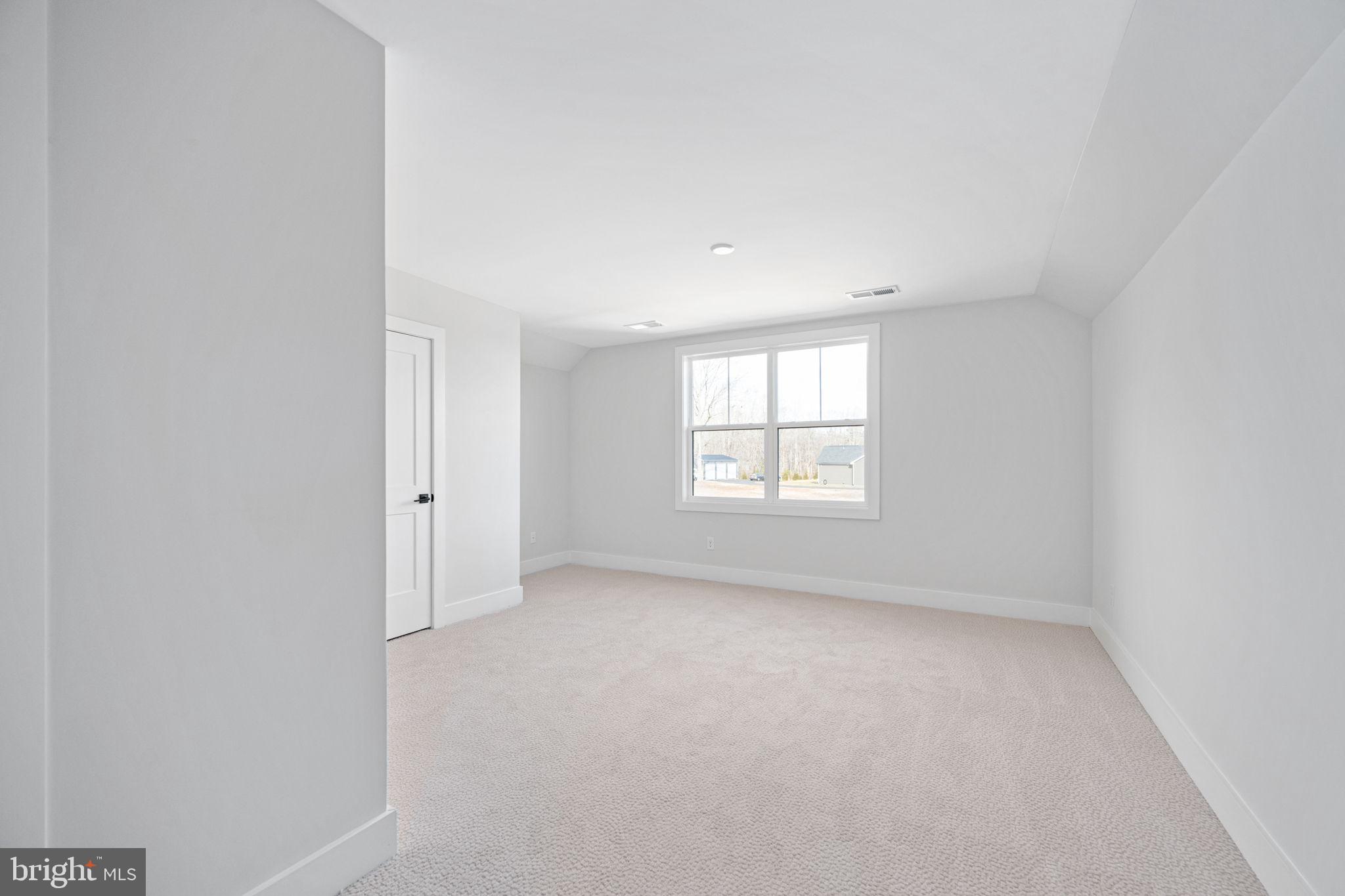 HUNTING RUN ESTATES - Residential