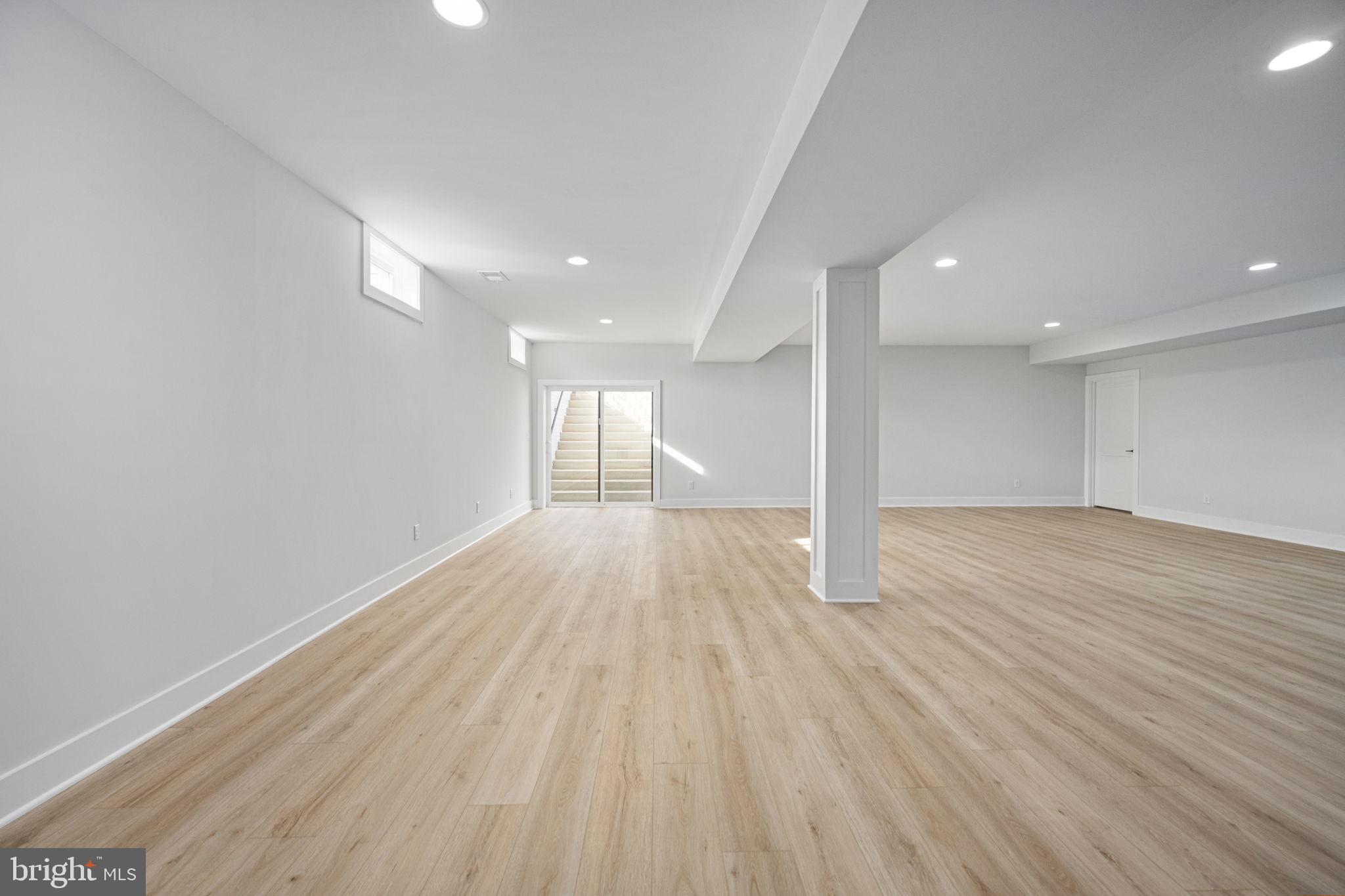 HUNTING RUN ESTATES - Residential