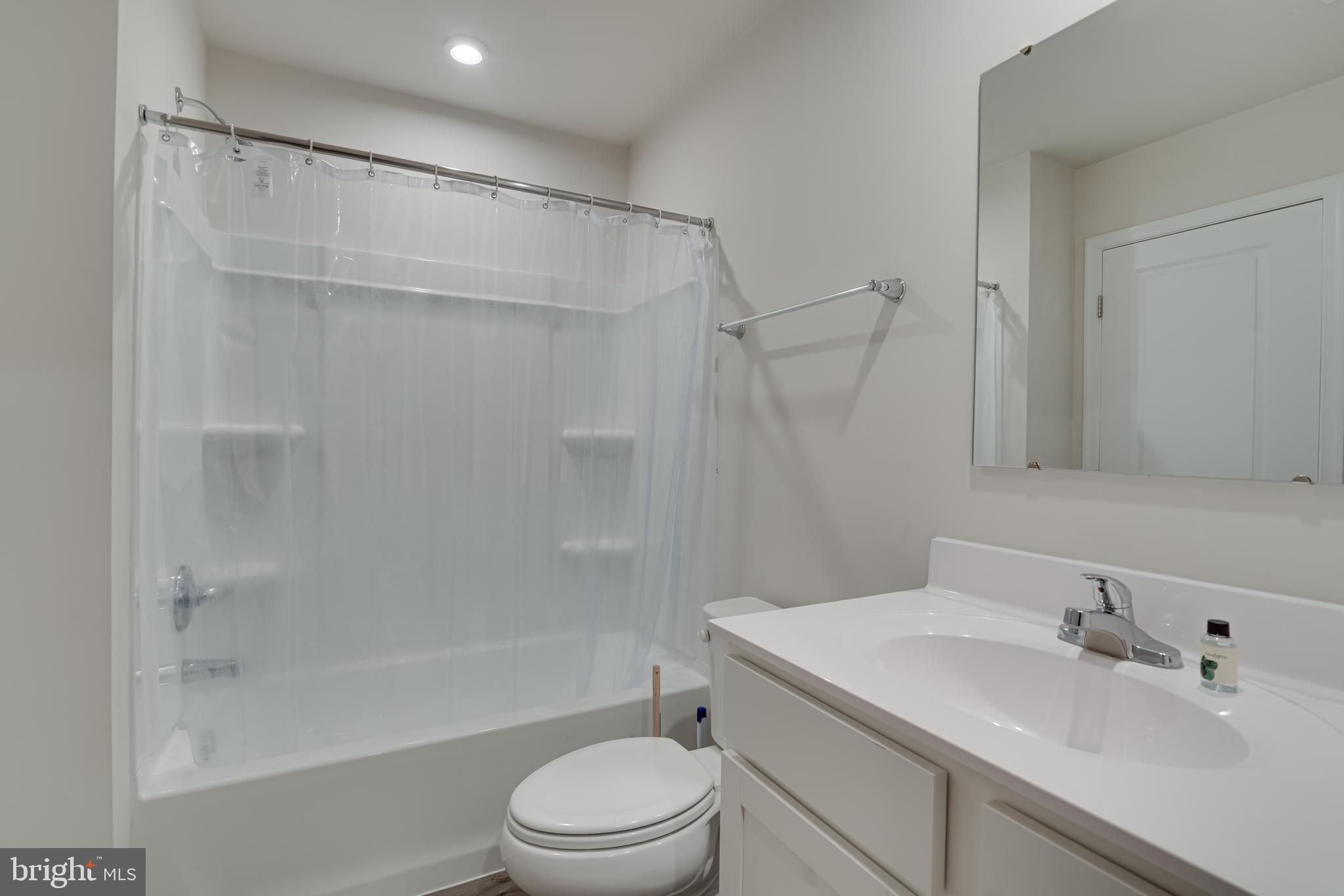 SOUTH BROOK - Residential