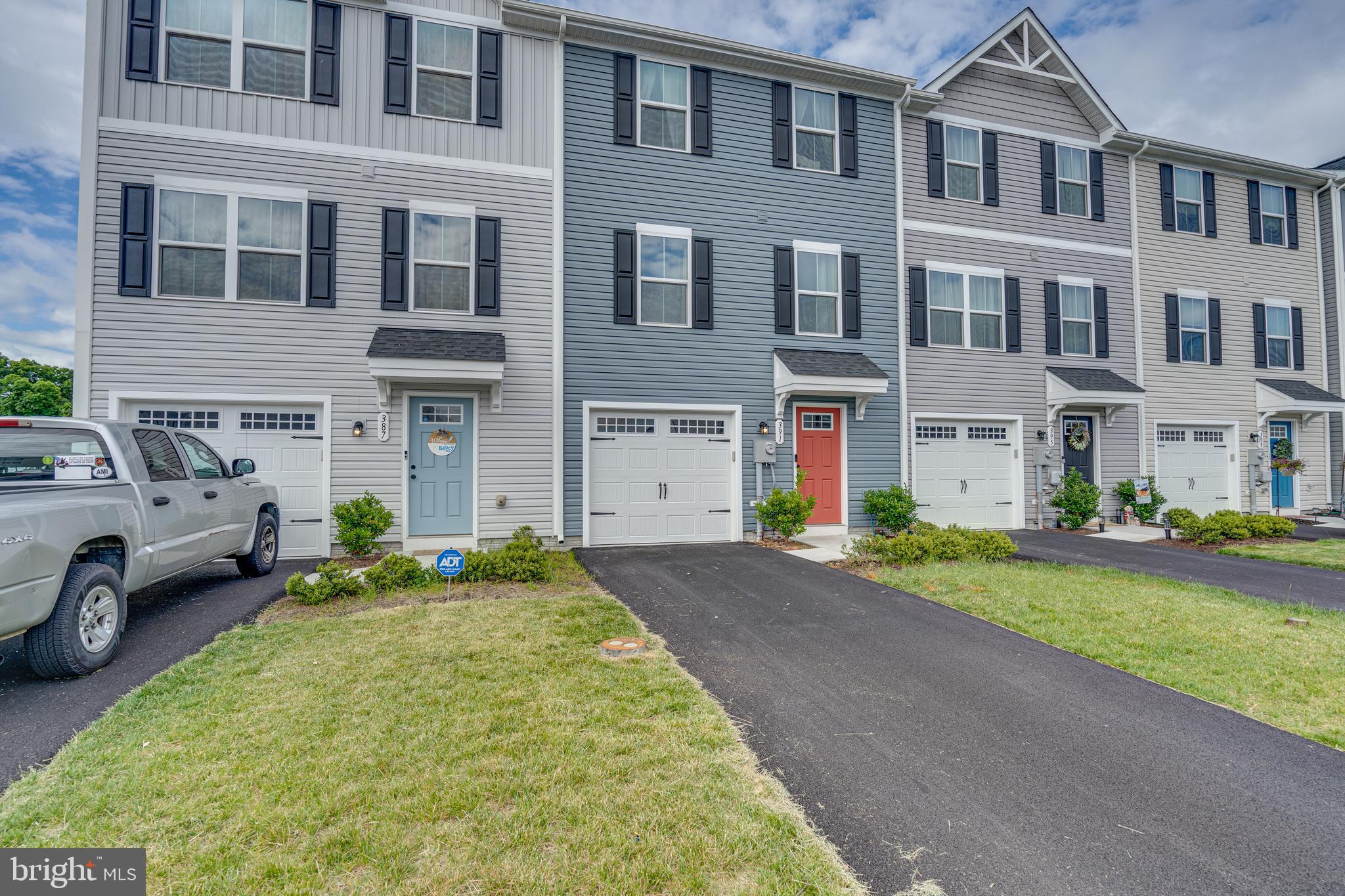 SOUTH BROOK - Residential