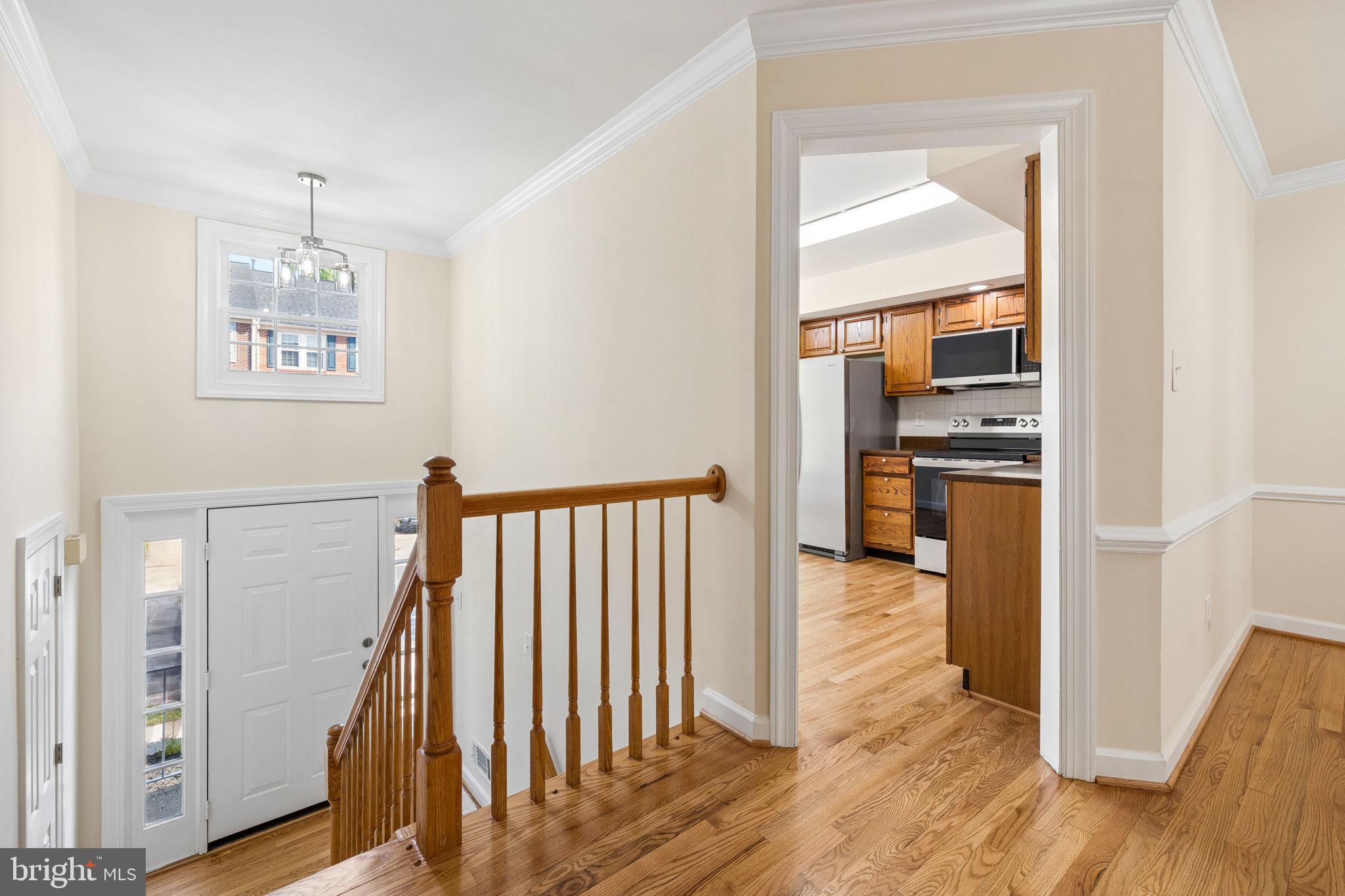 5724 WOOD CREEK LANE