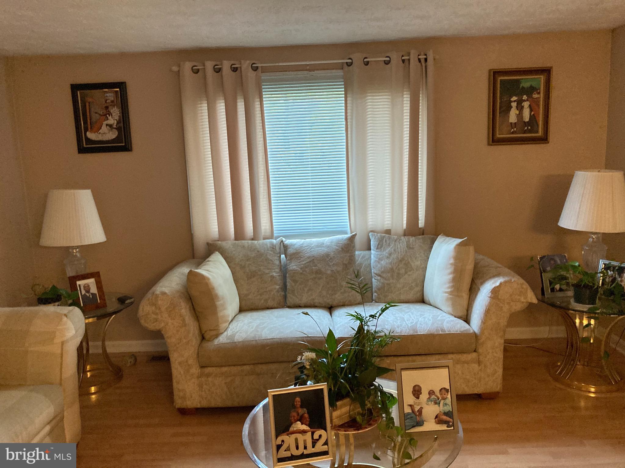 CONNEMARA HILLS - Residential