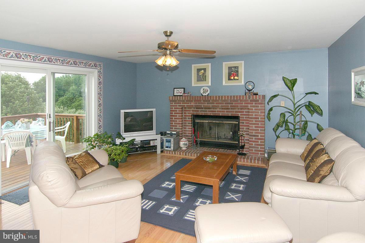 MOUNT HEBRON - Residential Lease