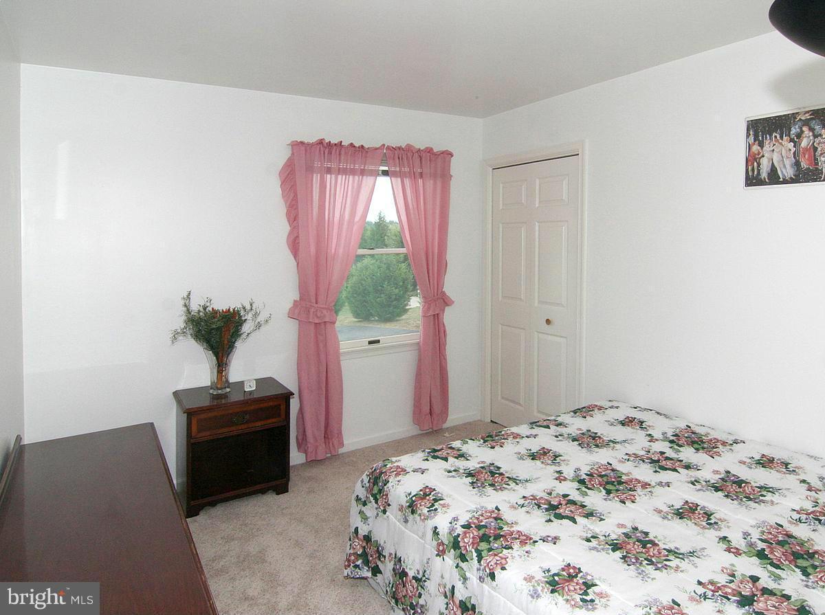 MOUNT HEBRON - Residential Lease