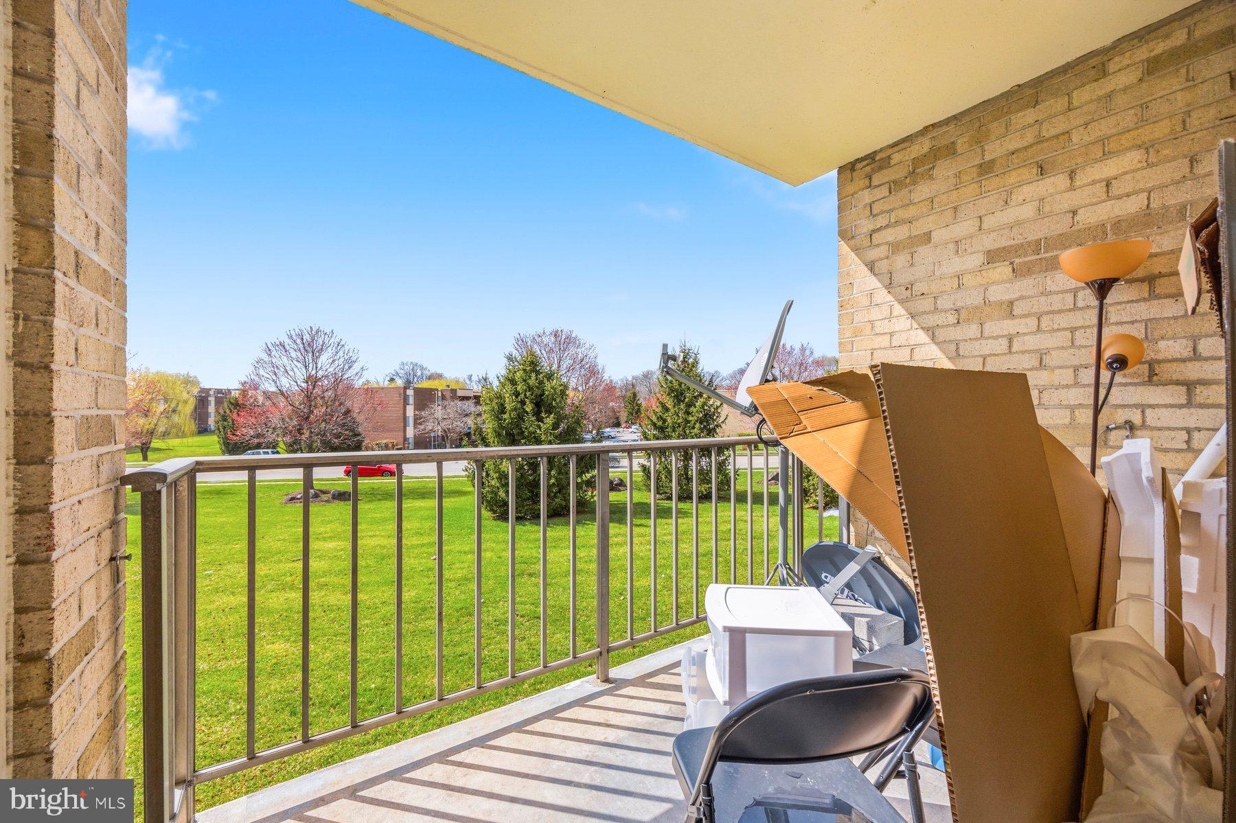 4 MOUNTBATTEN COURT 102