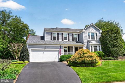 Photo of 3569 Plum Dale Drive, FAIRFAX, VA 22033 (MLS # VAFX2310026)