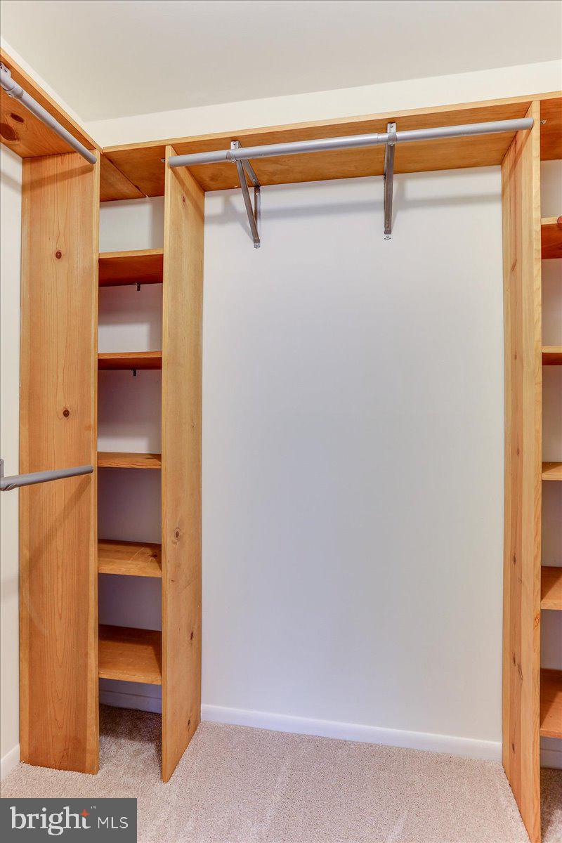 HUNTERS WOODS VILLAGE - Residential Lease