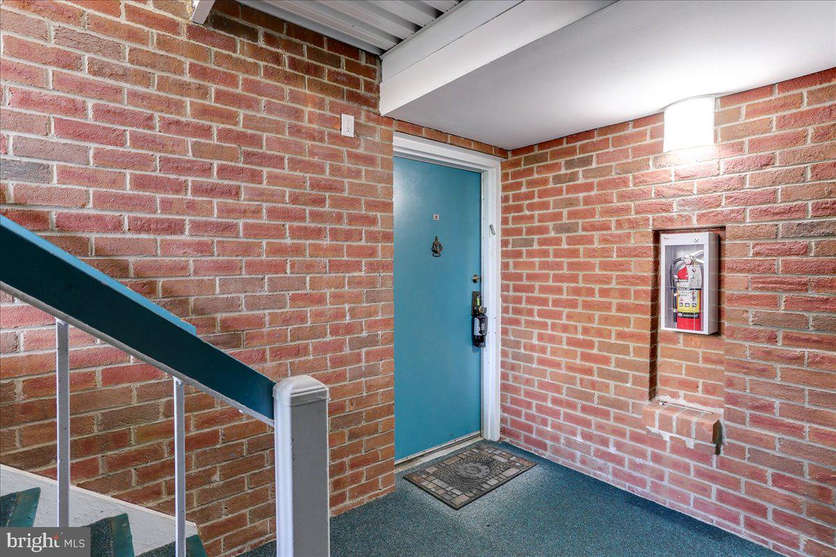 11823 BRETON COURT 2B