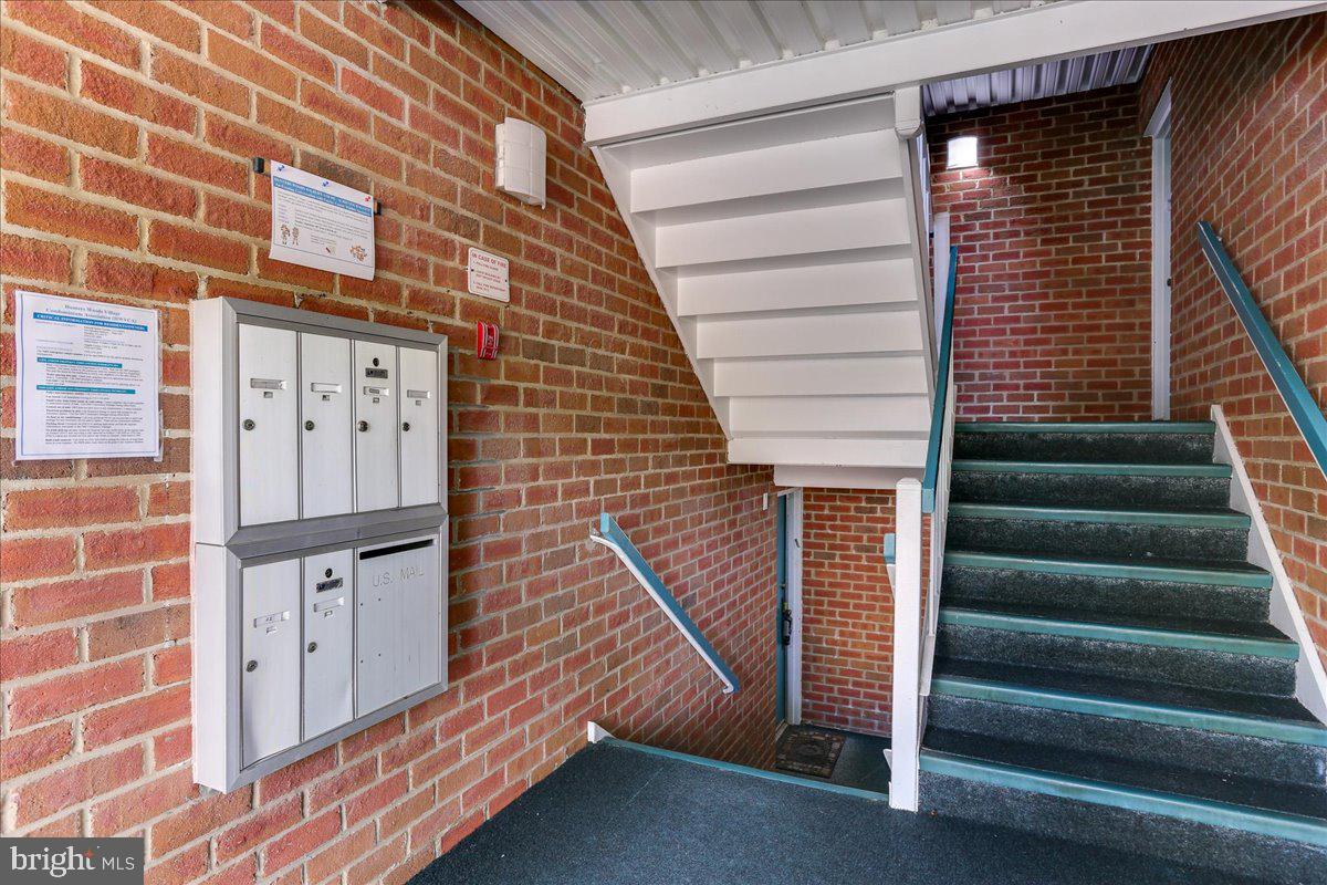 11823 BRETON COURT 2B