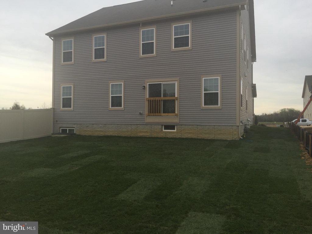 5219 MUDVILLE LANE