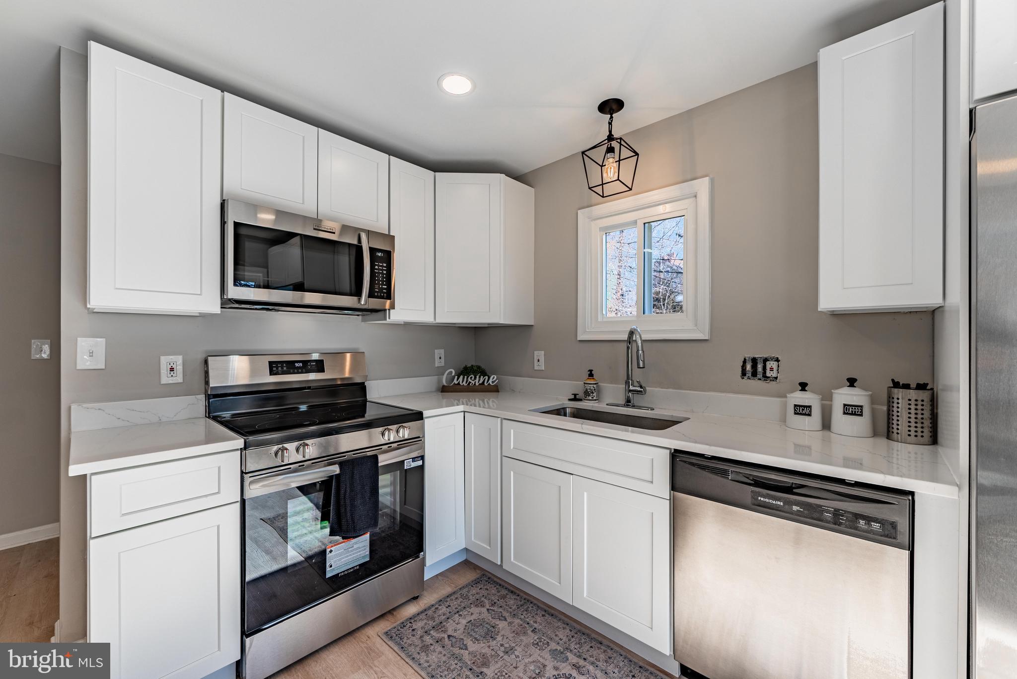 HAMPDEN HISTORIC DISTRICT - Residential