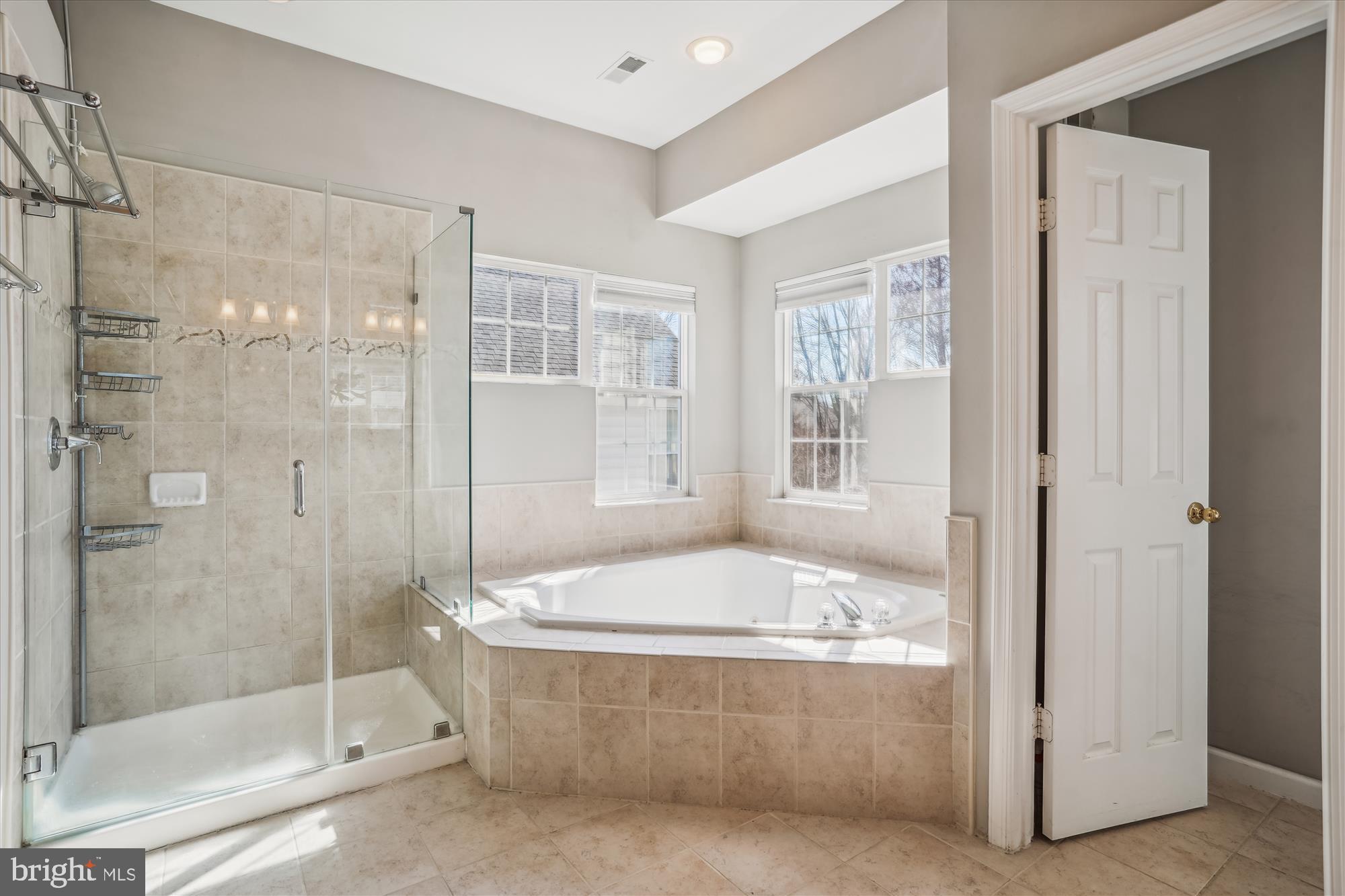 SOUTH RIDING - Residential